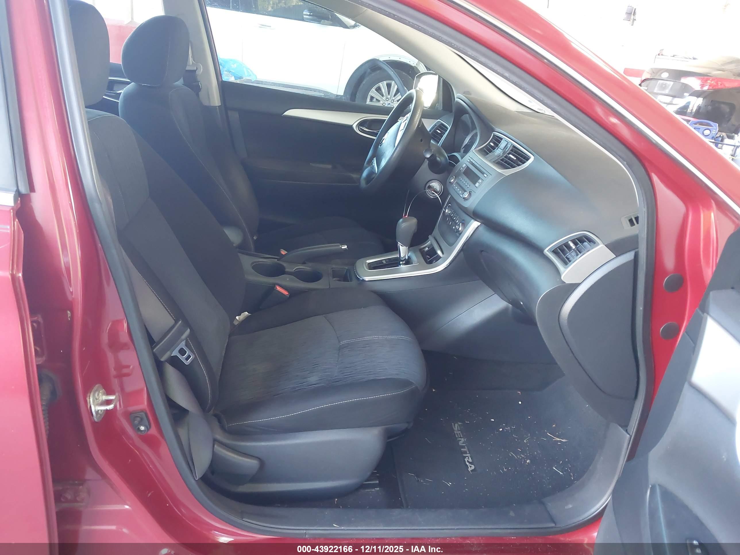 NISSAN SENTRA image 5
