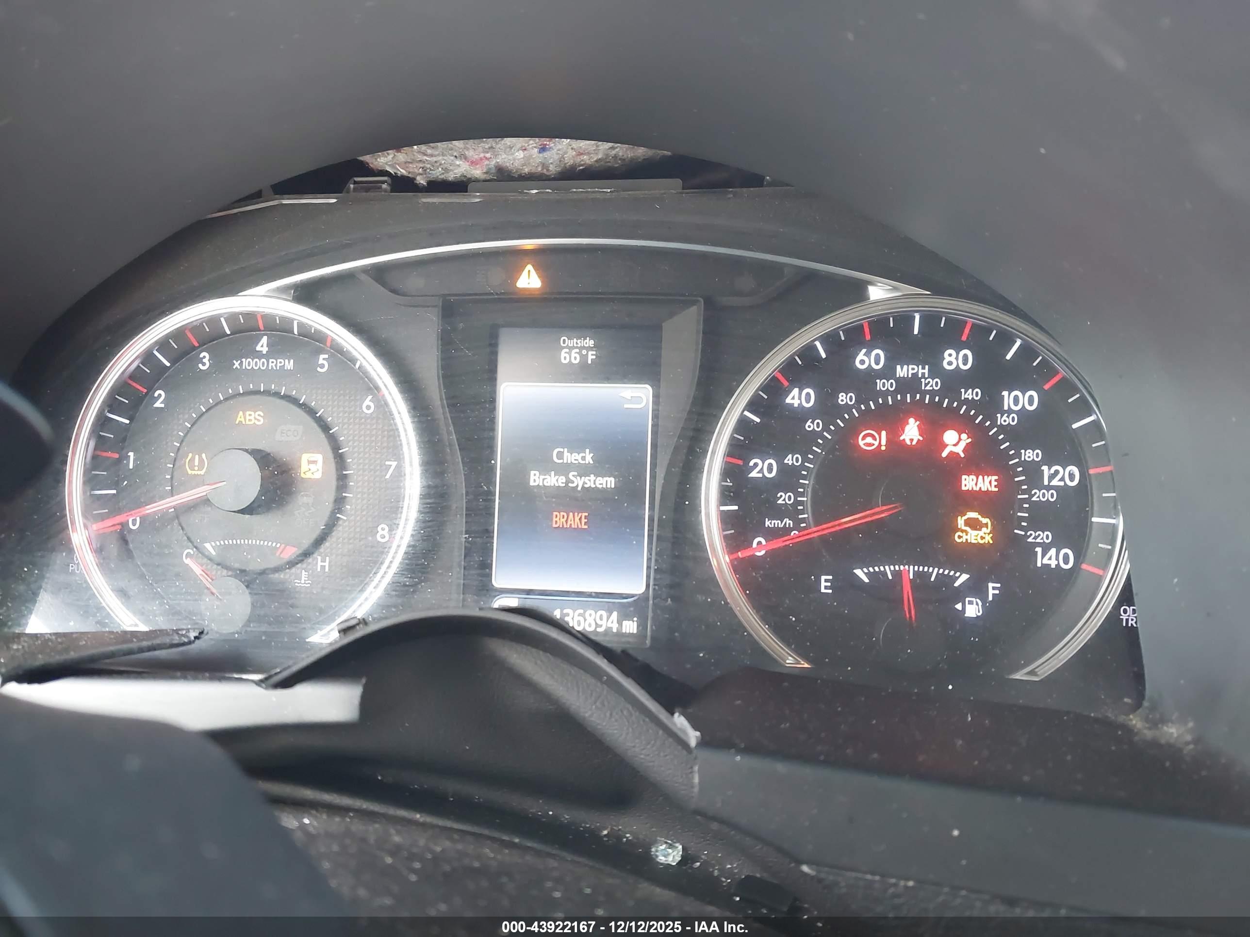 TOYOTA CAMRY image 7