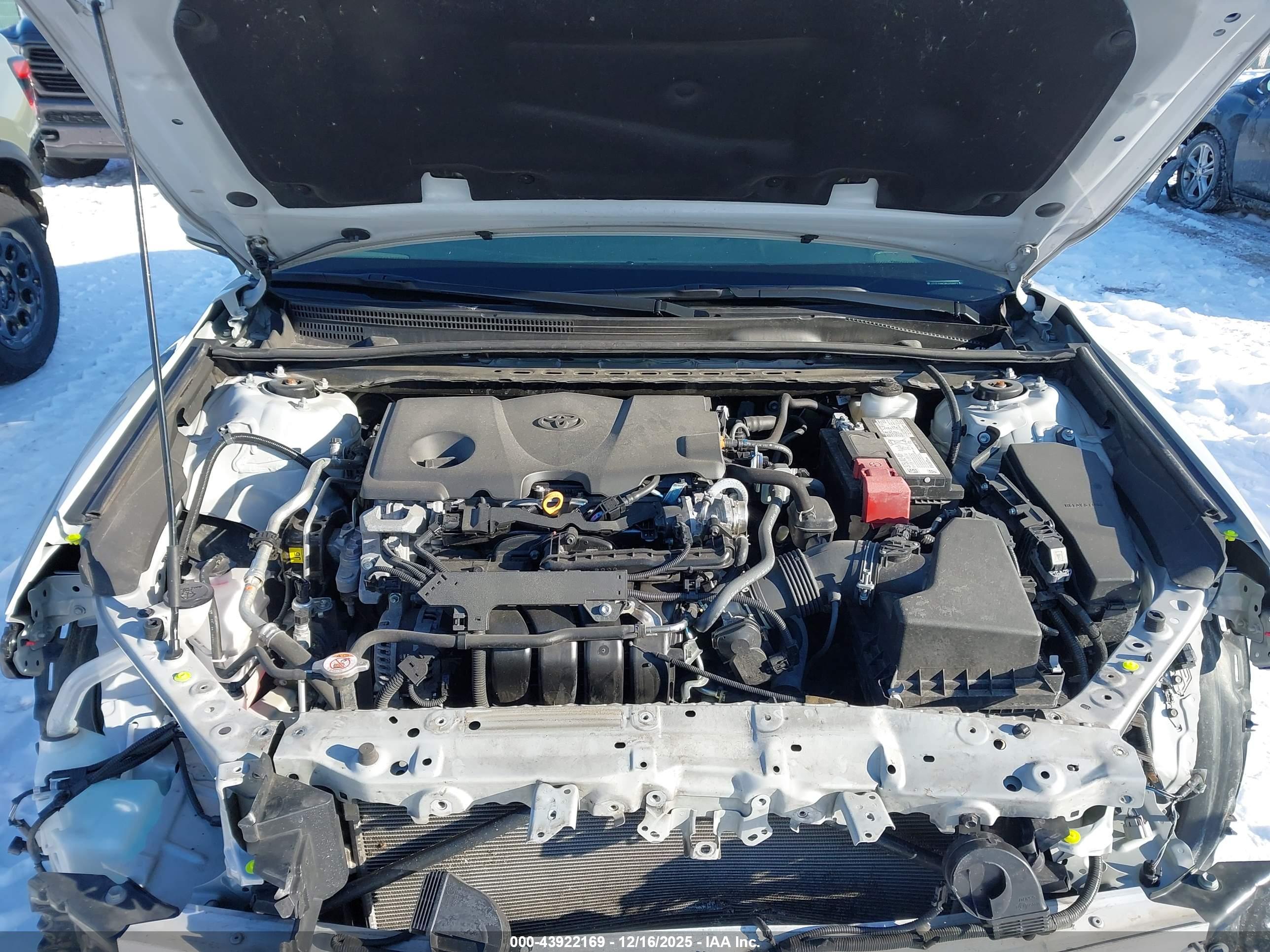 TOYOTA CAMRY image 10