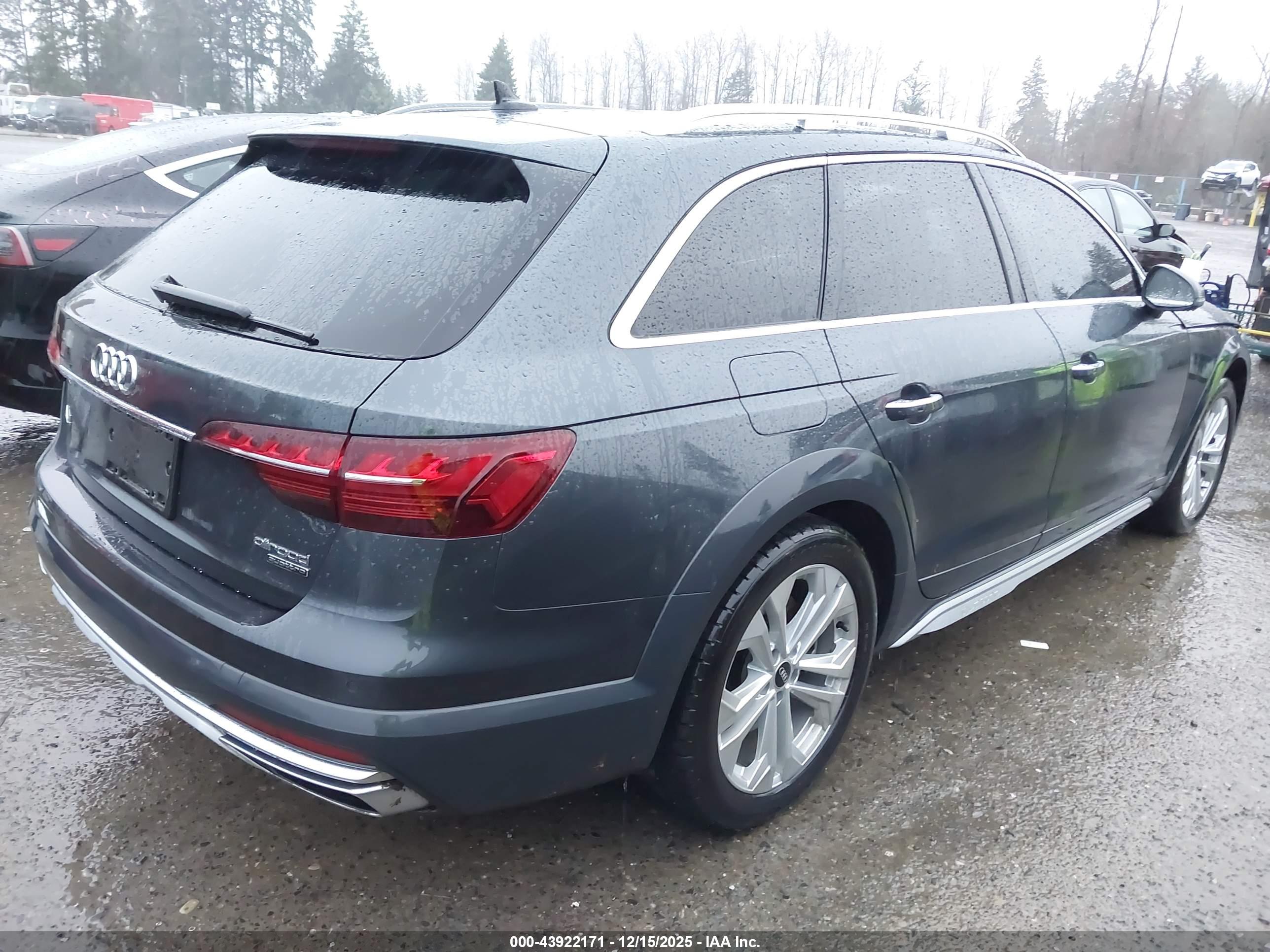 AUDI A4 image 4