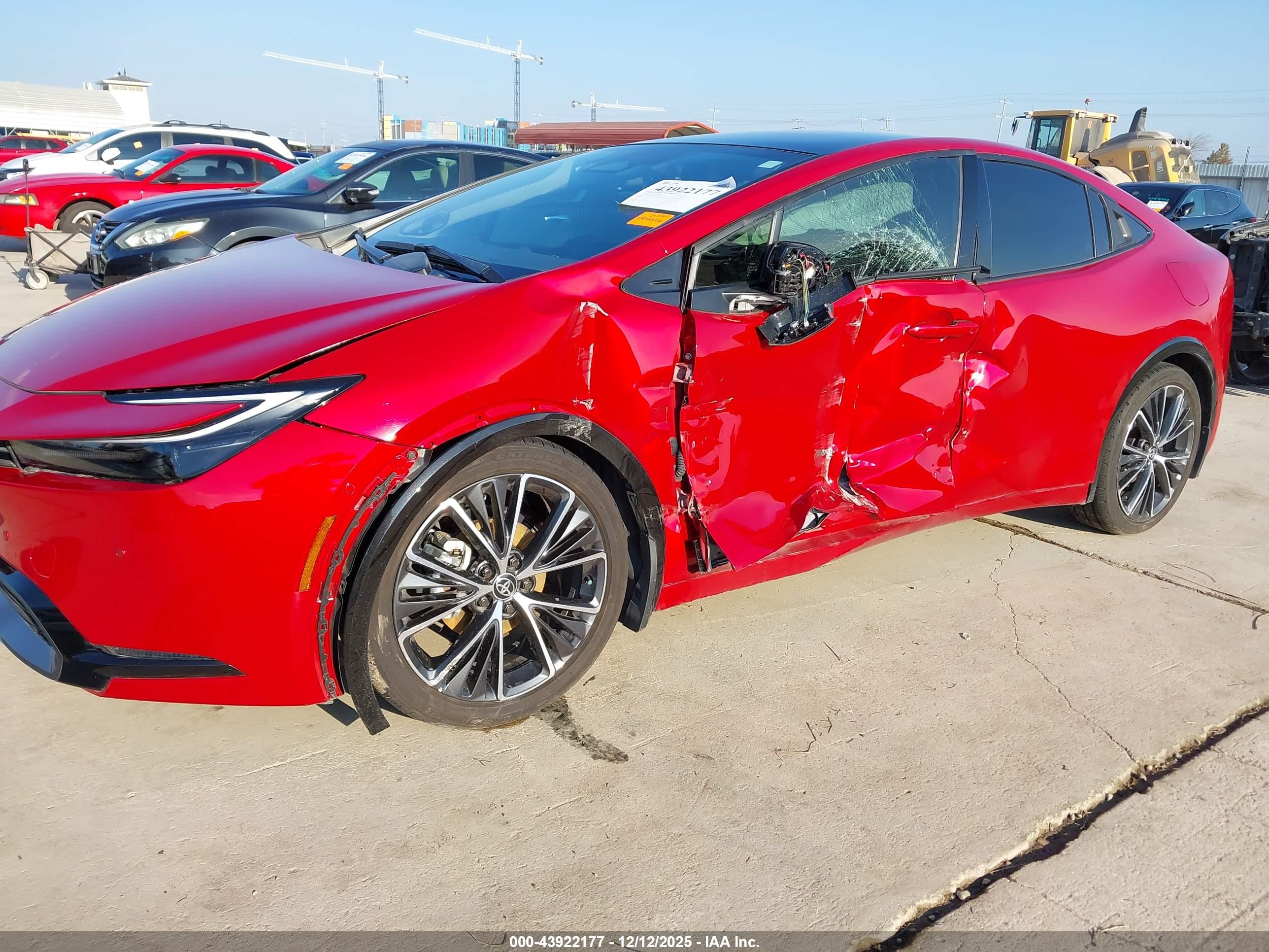 TOYOTA PRIUS image 6