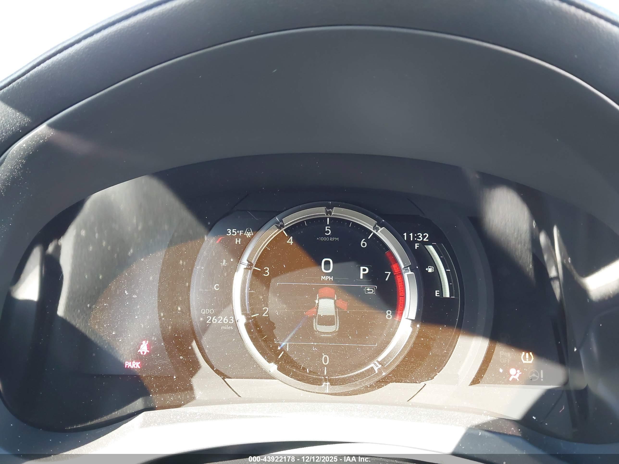 LEXUS IS image 7