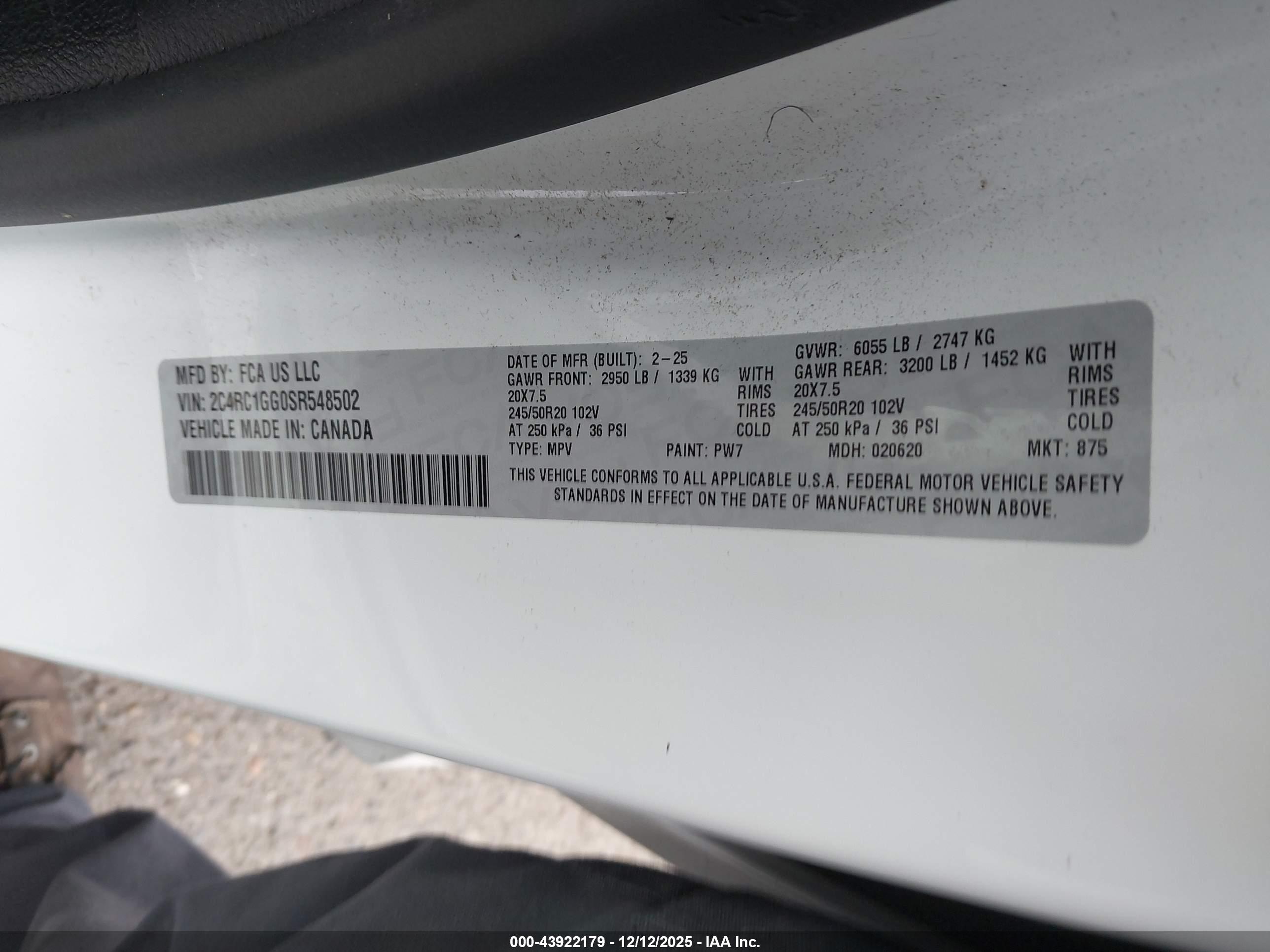 CHRYSLER PACIFICA image 9