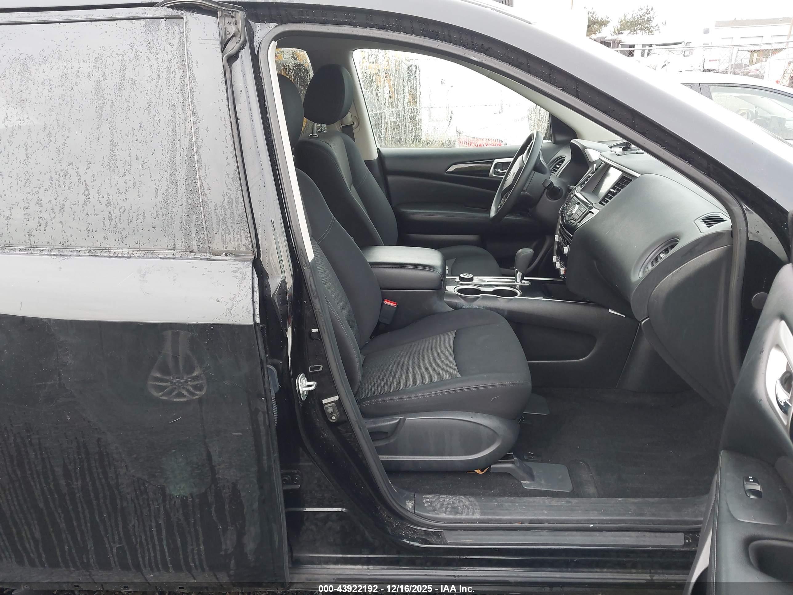 NISSAN PATHFINDER image 5