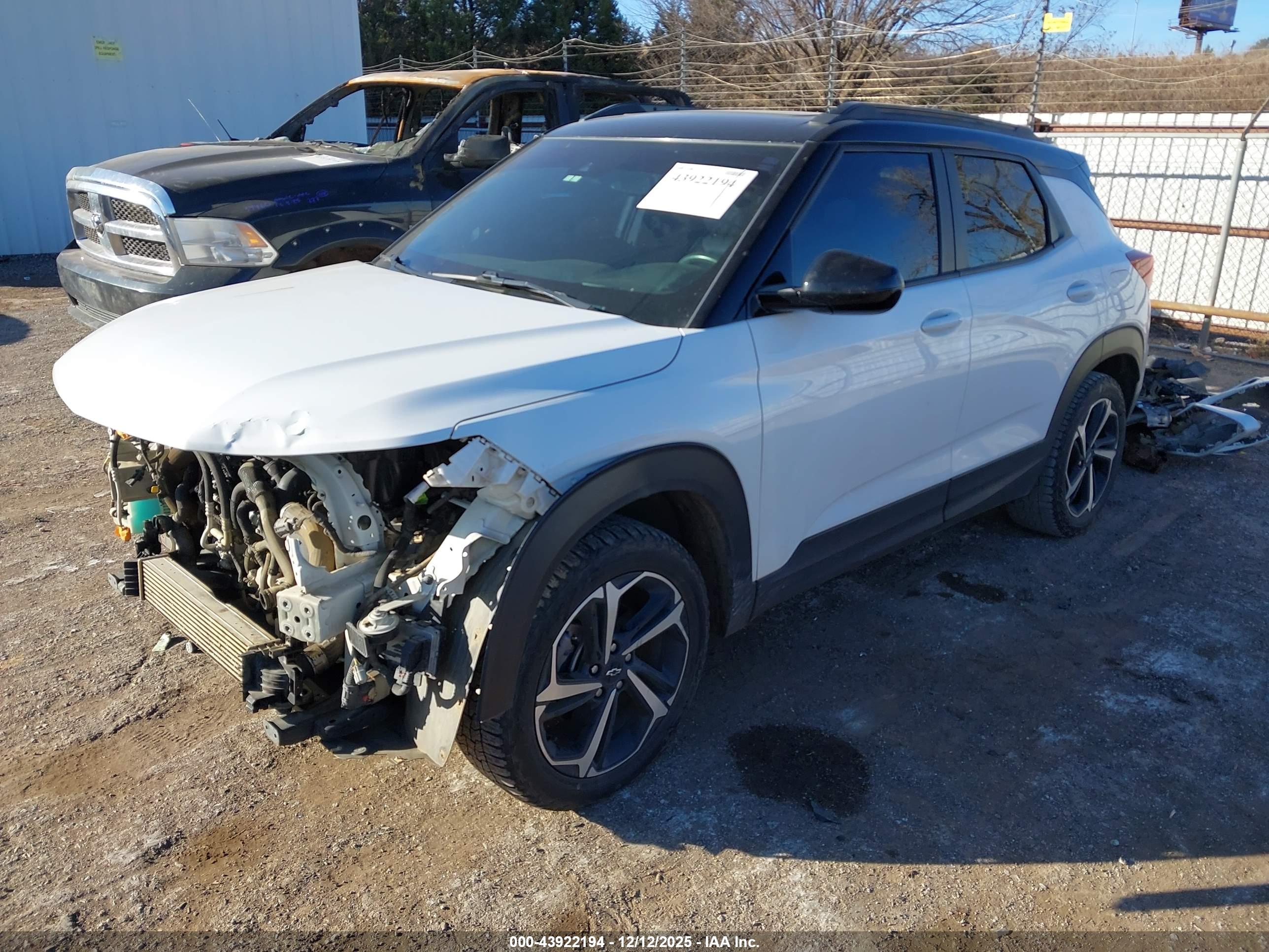 CHEVROLET TRAILBLAZER image 2