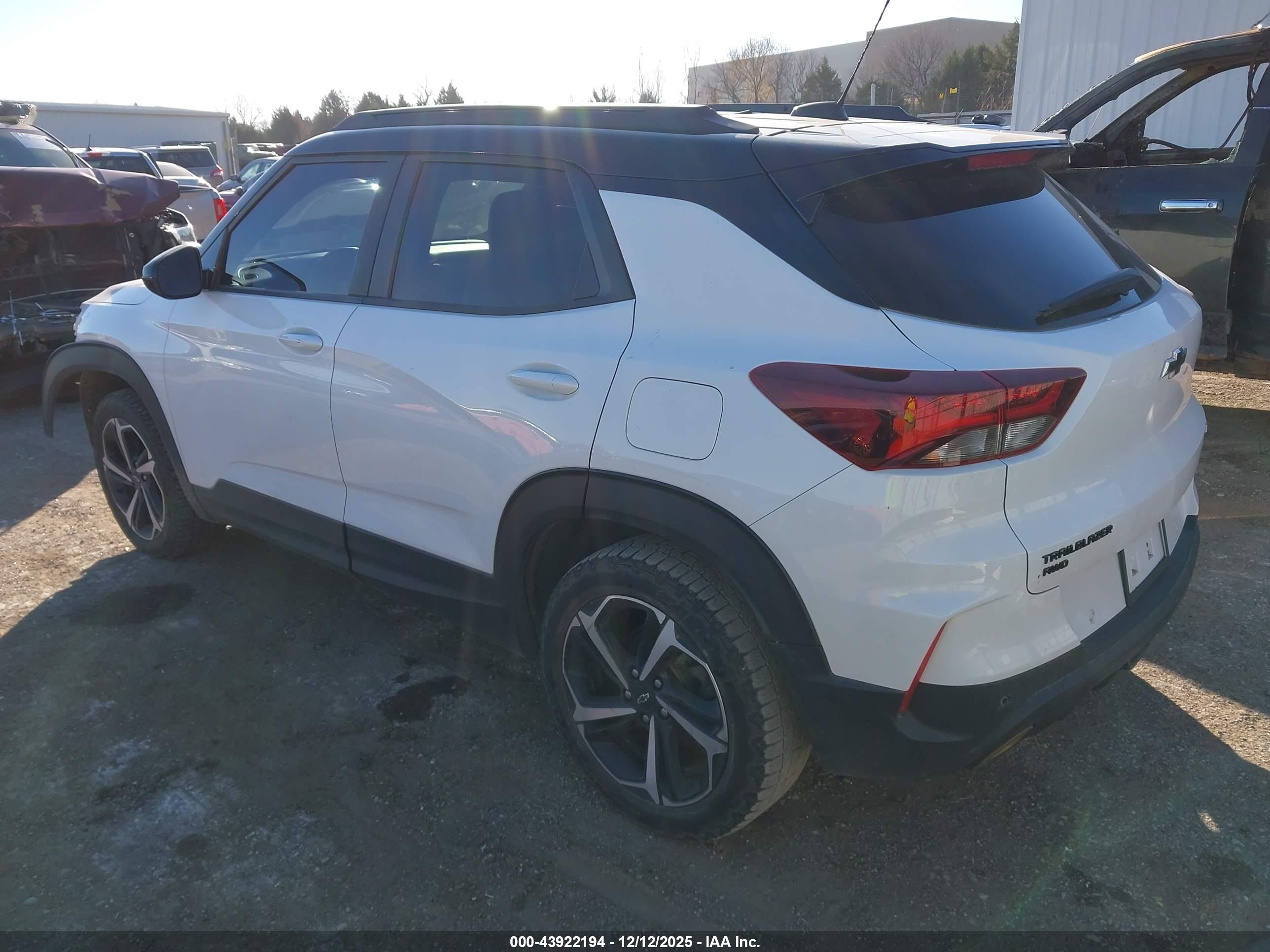 CHEVROLET TRAILBLAZER image 3