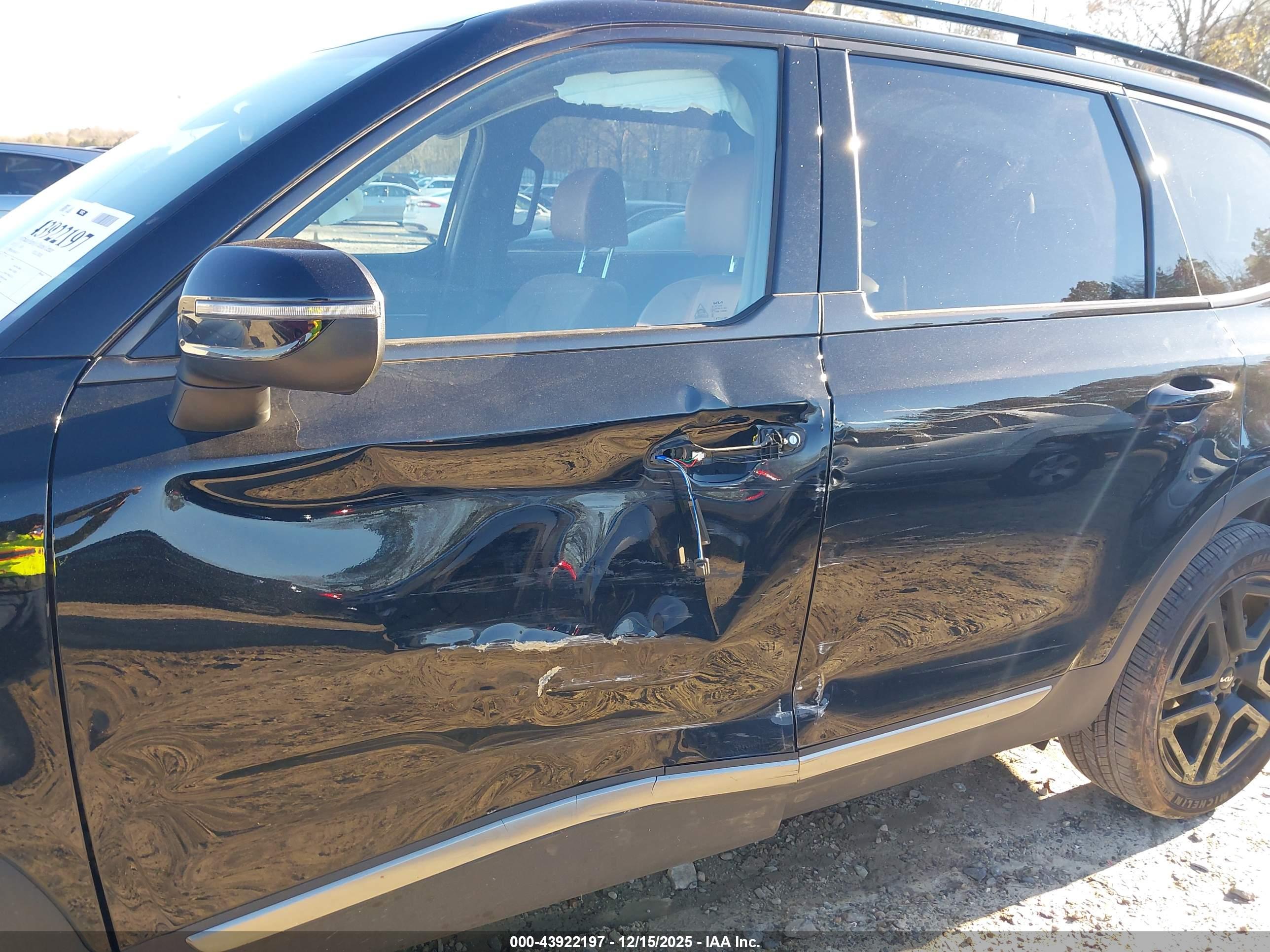 KIA TELLURIDE image 6