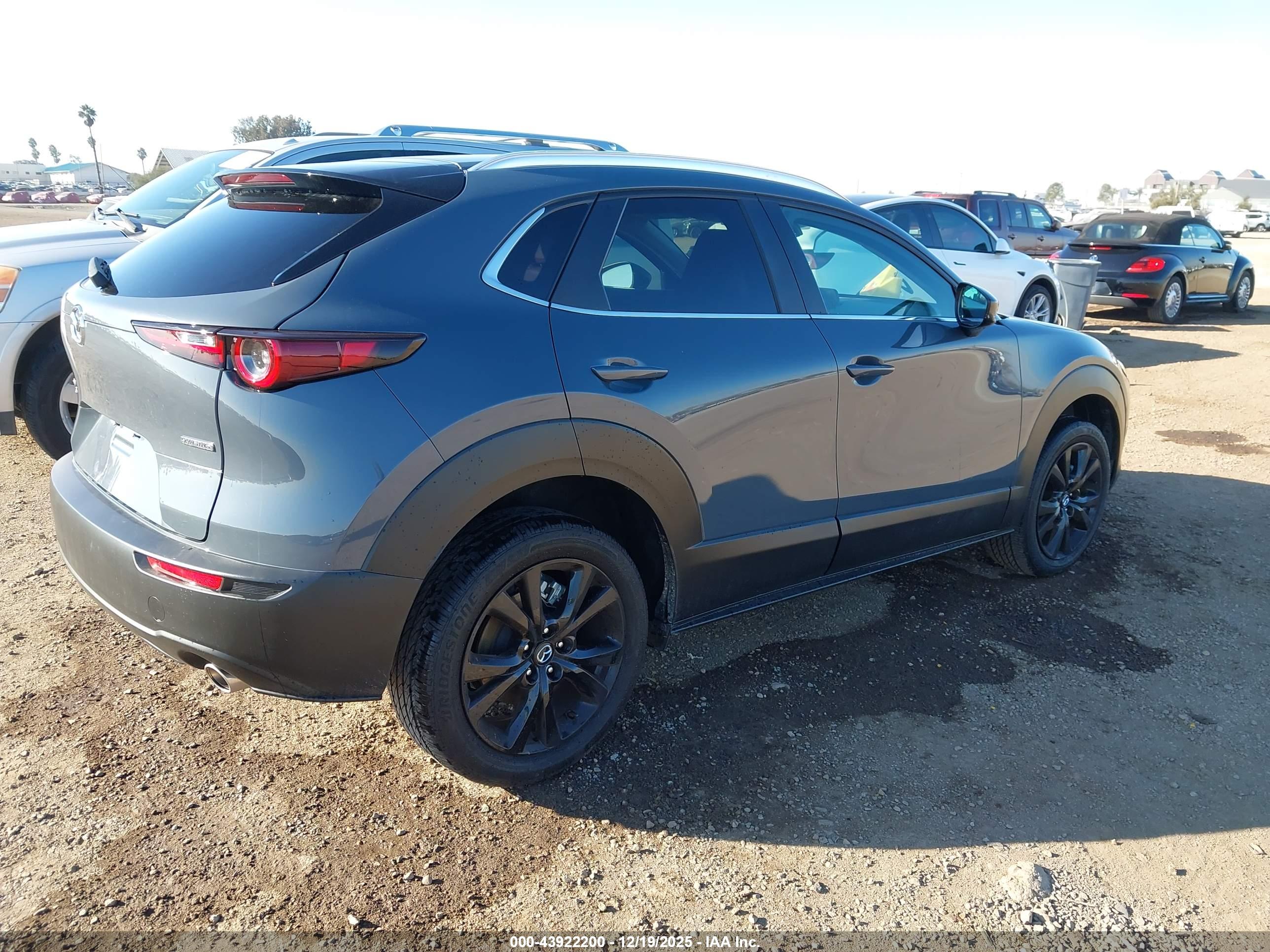 MAZDA CX-30 image 4