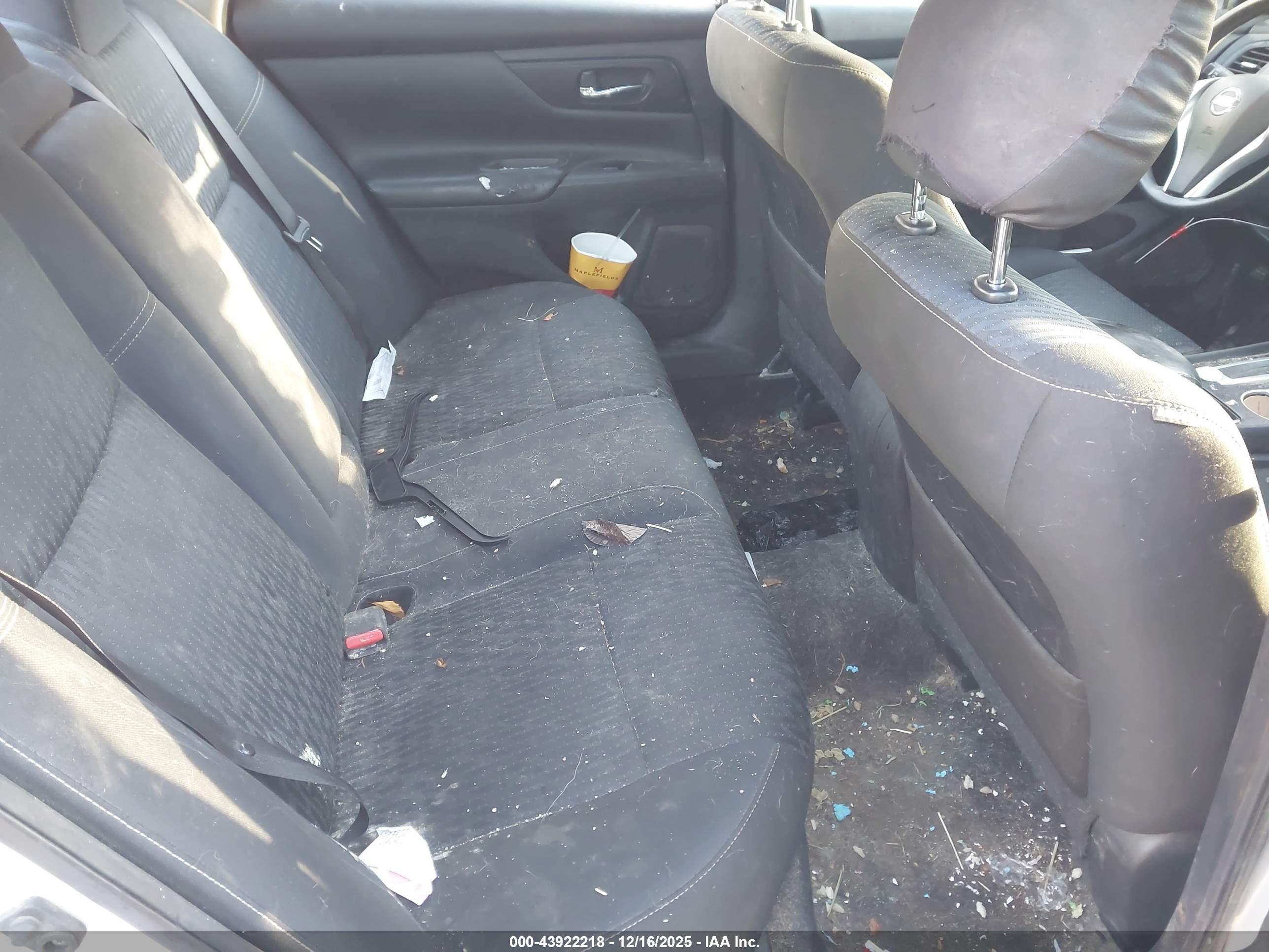 NISSAN ALTIMA image 8