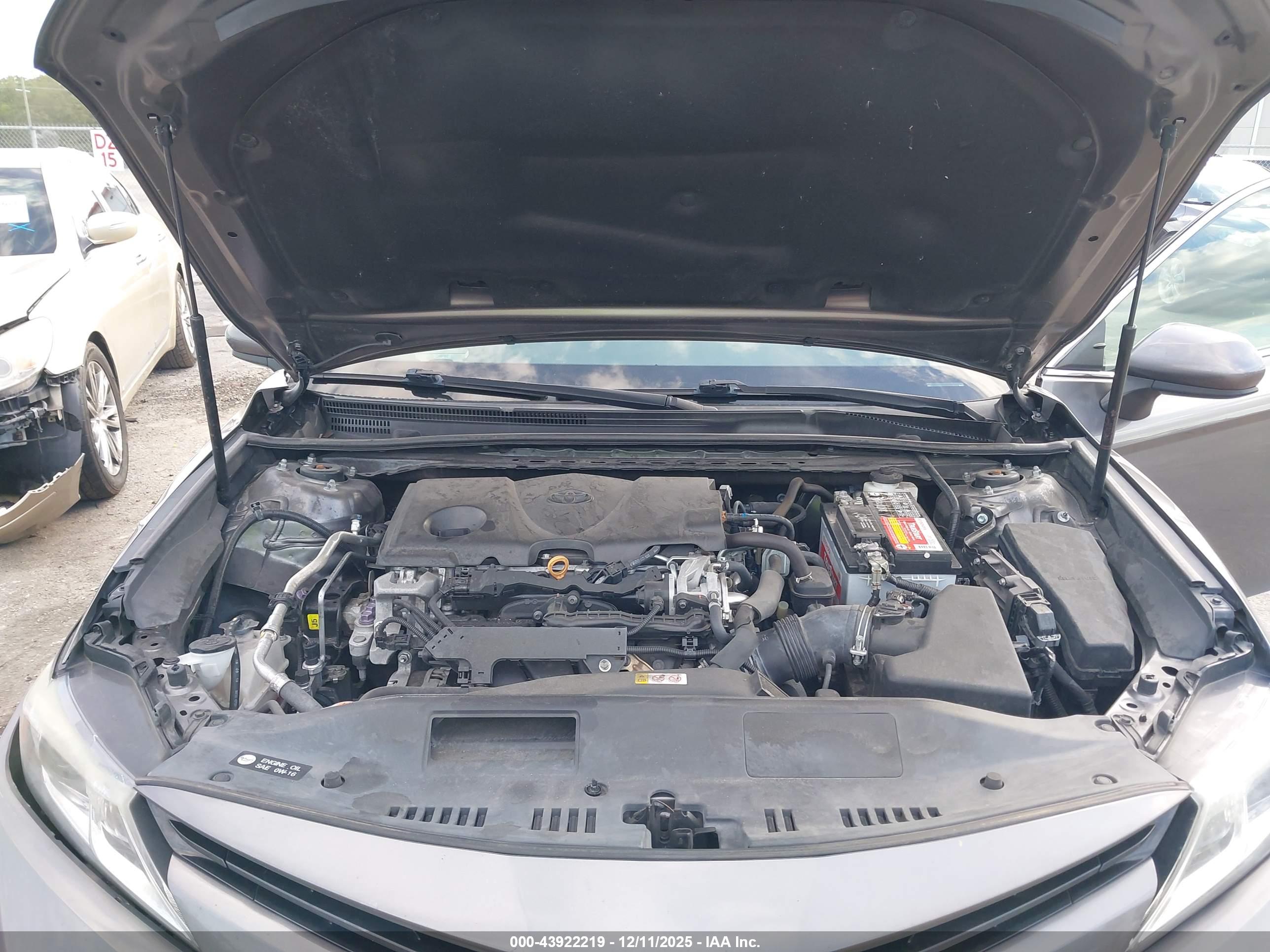 TOYOTA CAMRY image 10