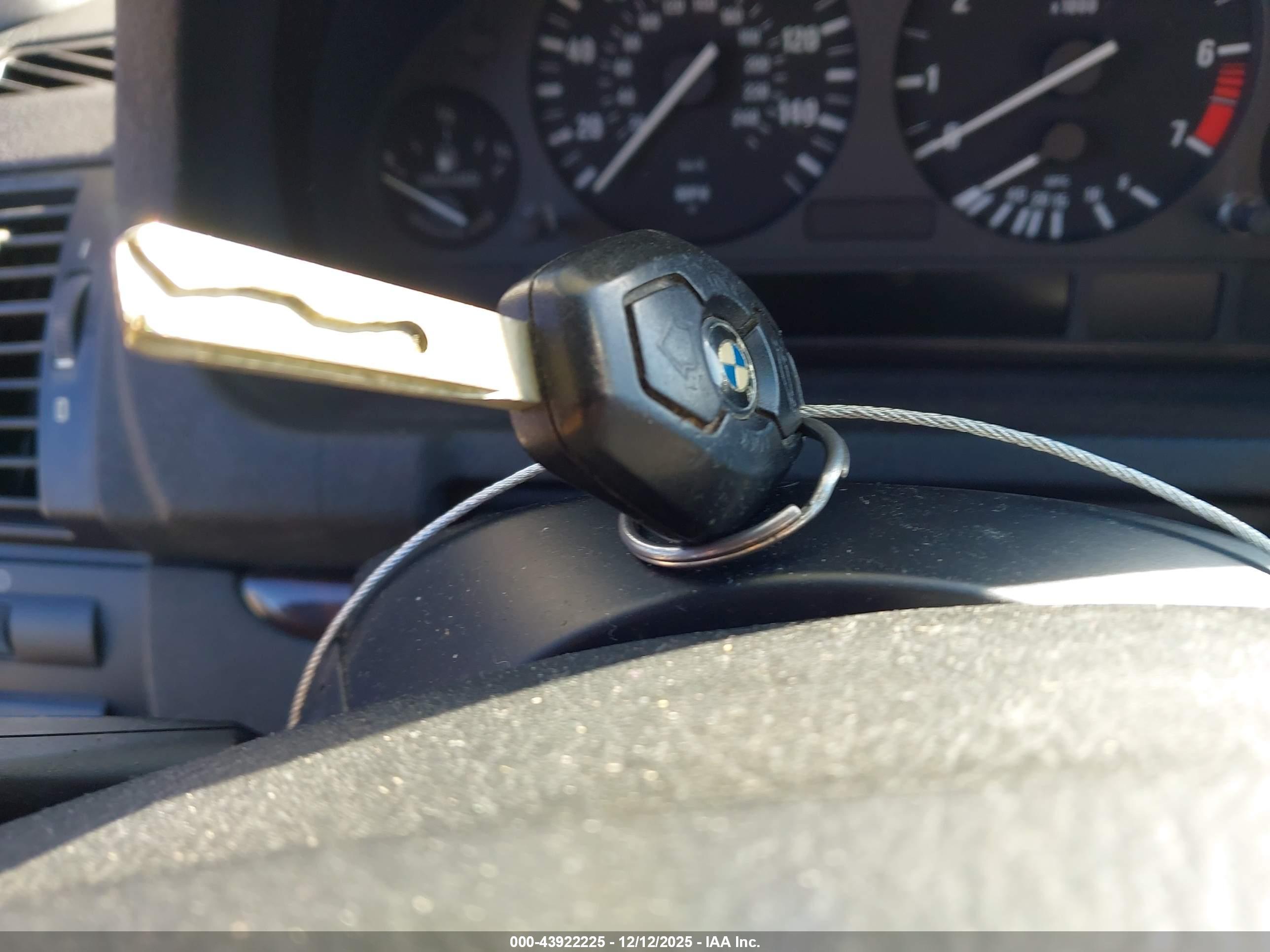 BMW X5 image 11