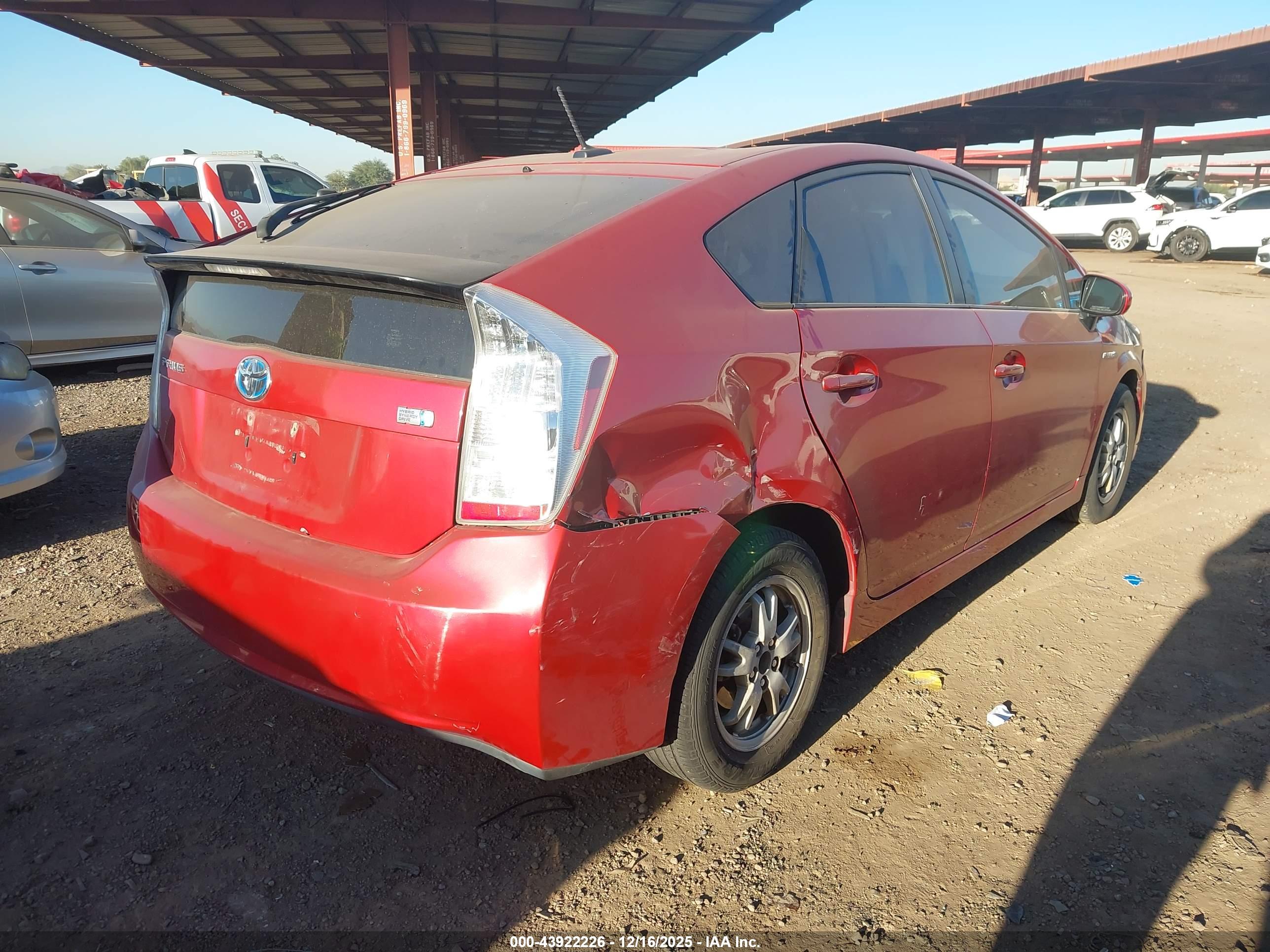 TOYOTA PRIUS image 4