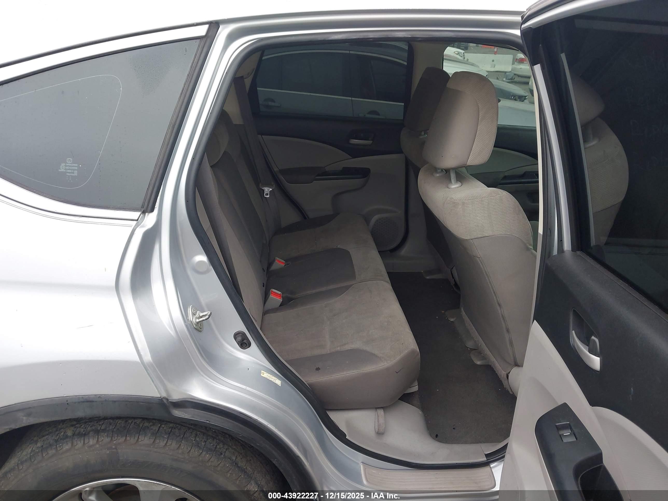 HONDA CR-V image 8
