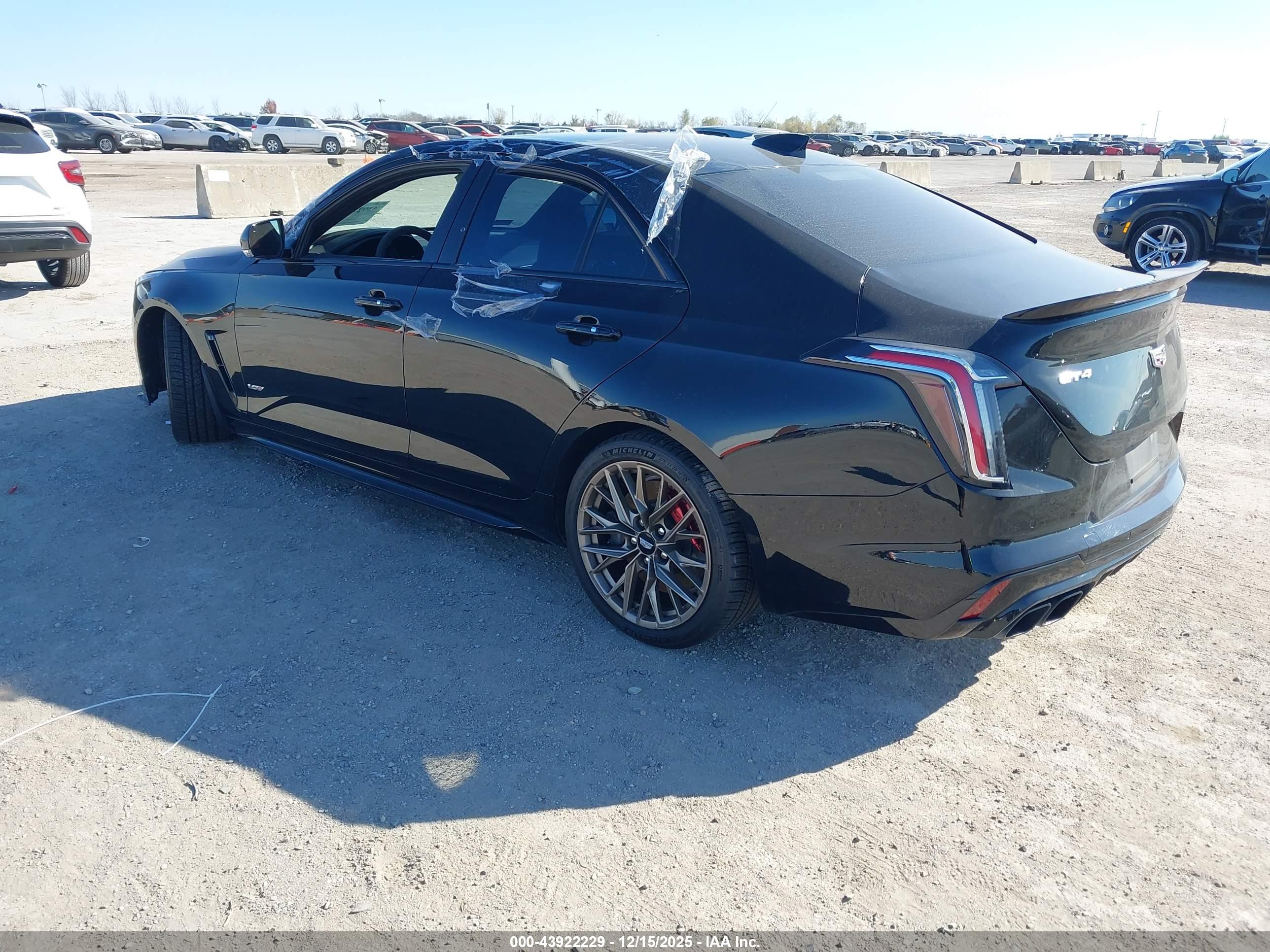 CADILLAC CT4-V image 3