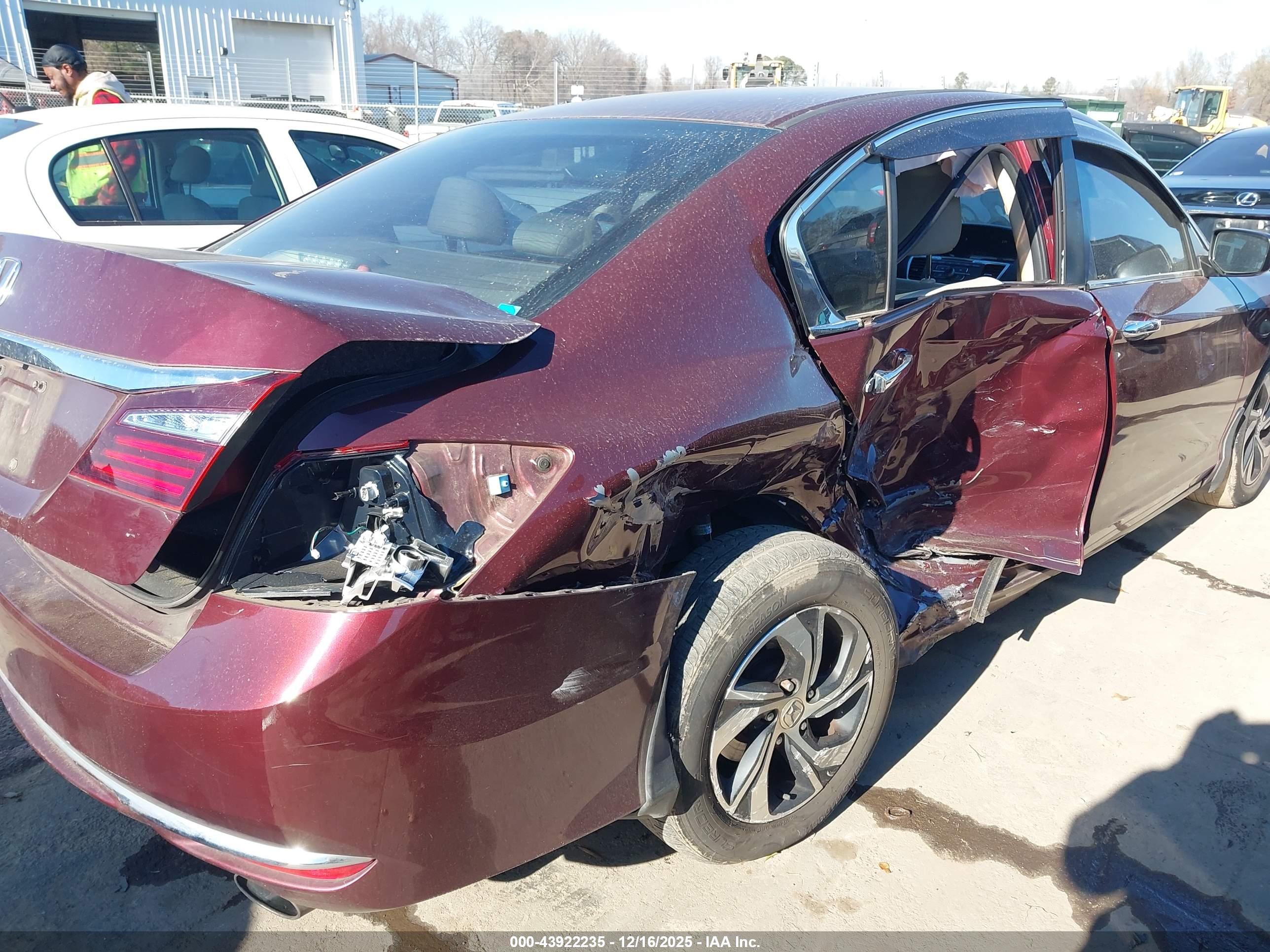 HONDA ACCORD image 6