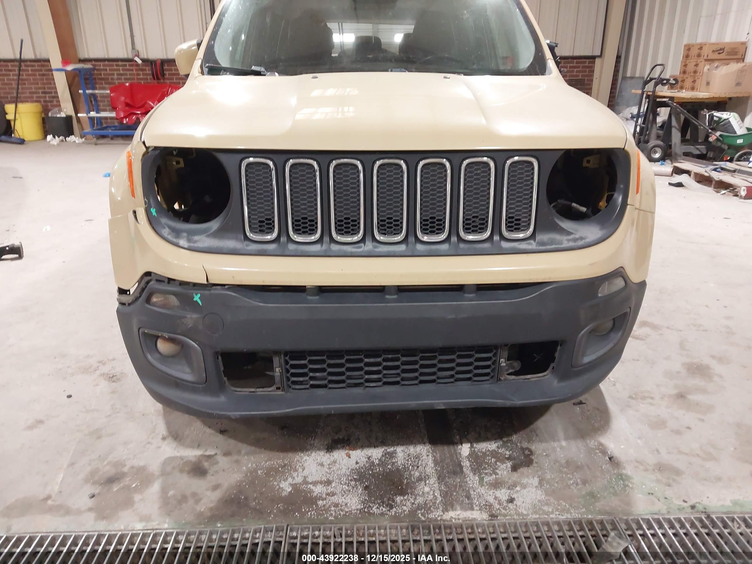 JEEP RENEGADE image 6