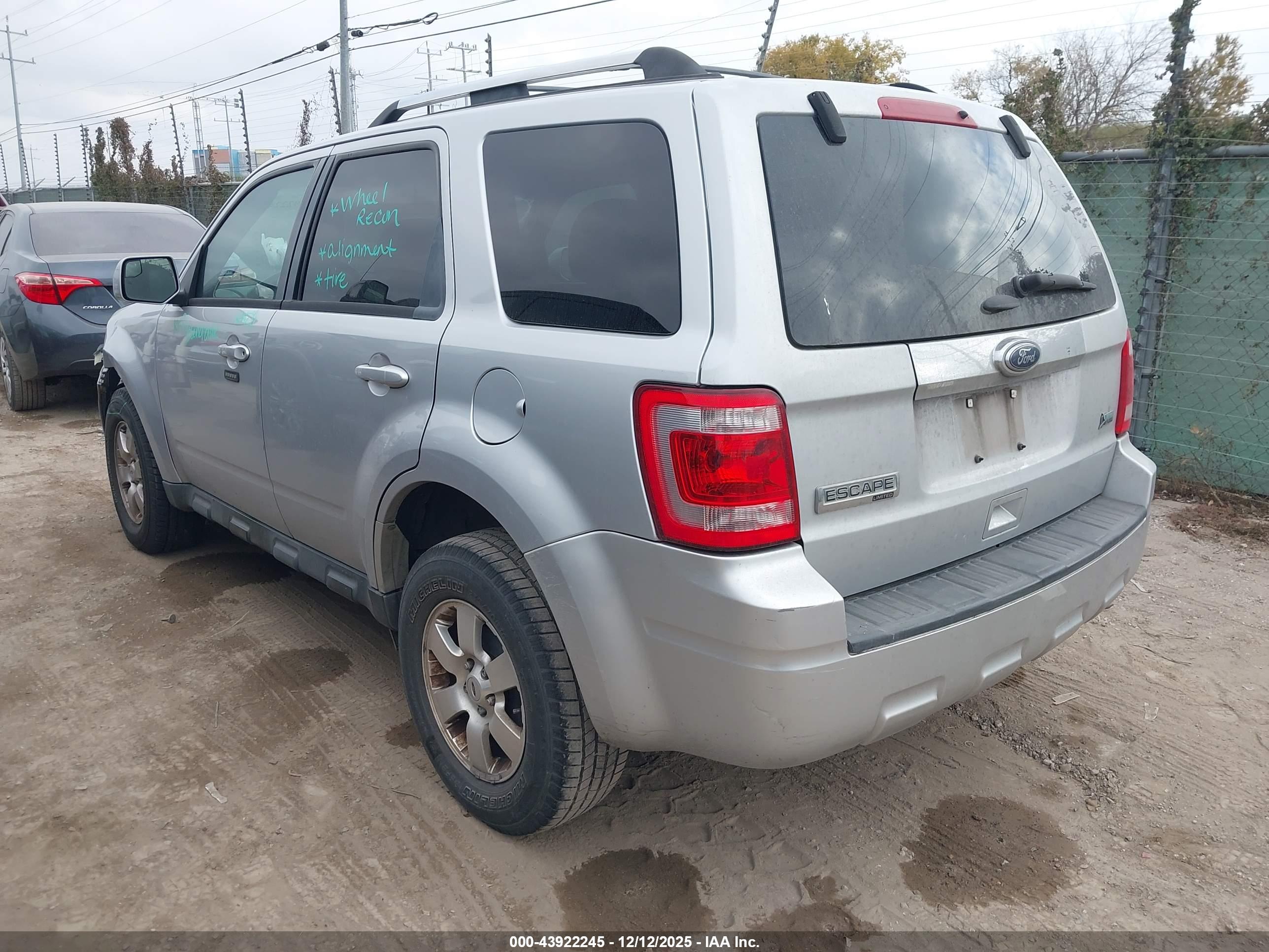 FORD ESCAPE image 3
