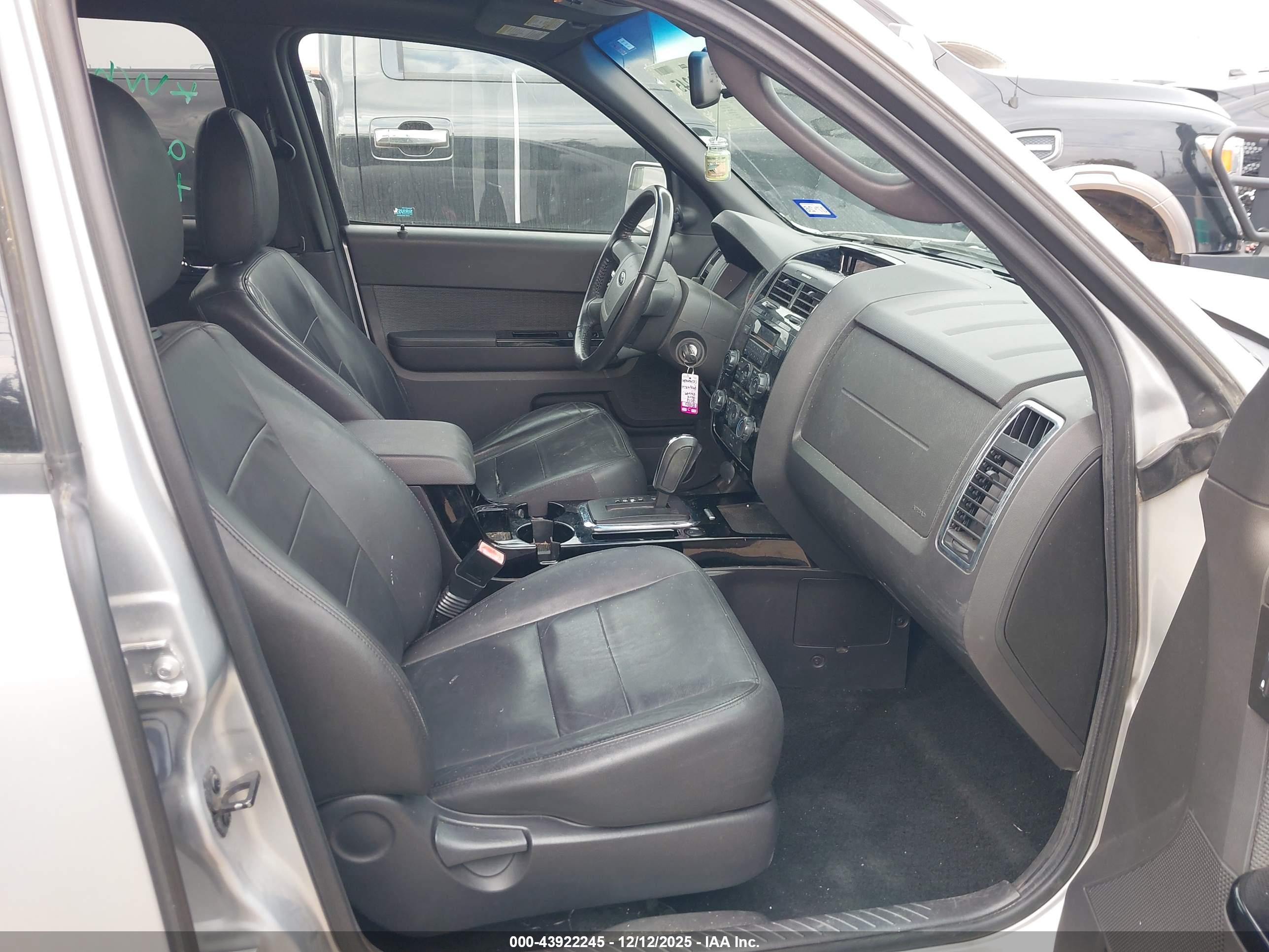 FORD ESCAPE image 5