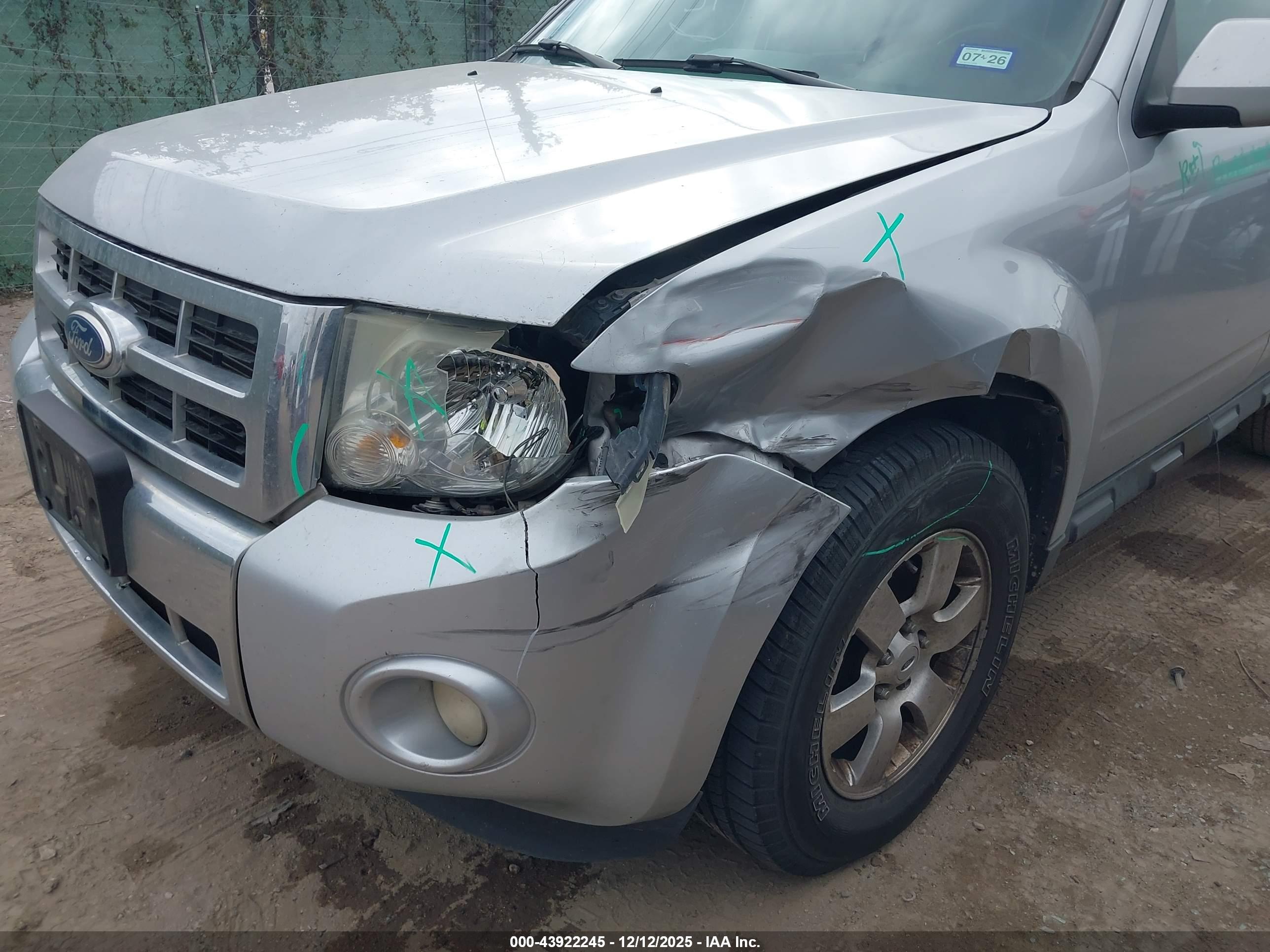 FORD ESCAPE image 6