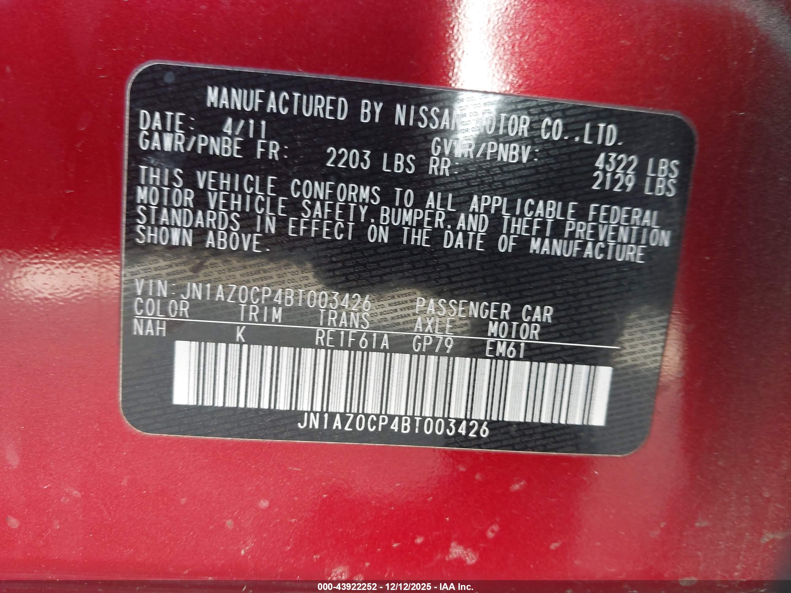 NISSAN LEAF image 9