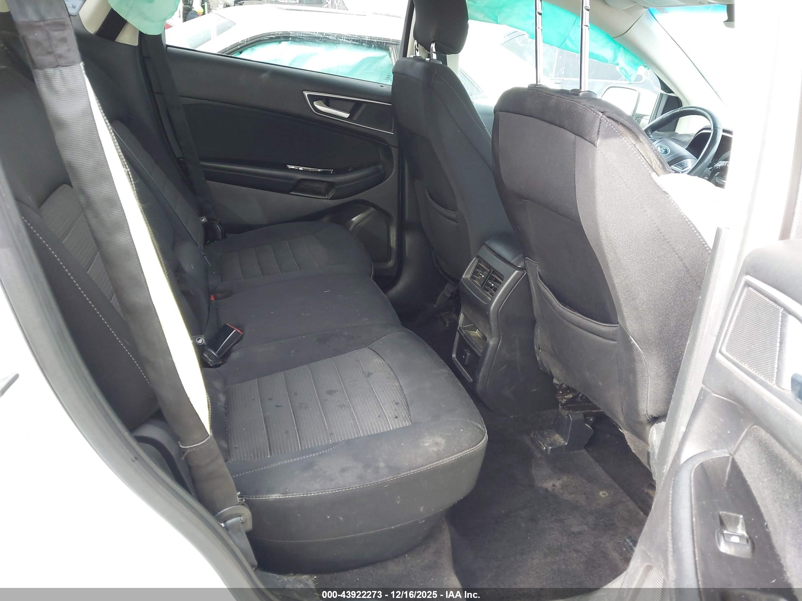 FORD EDGE image 8