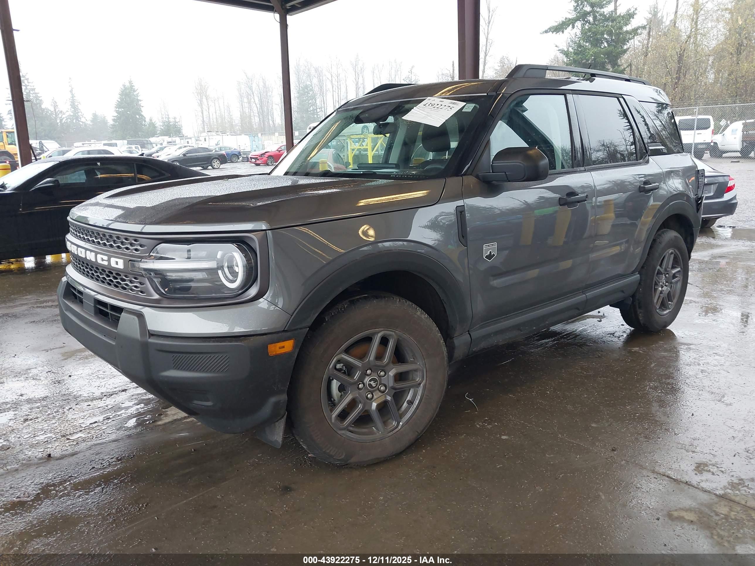 FORD BRONCO image 2