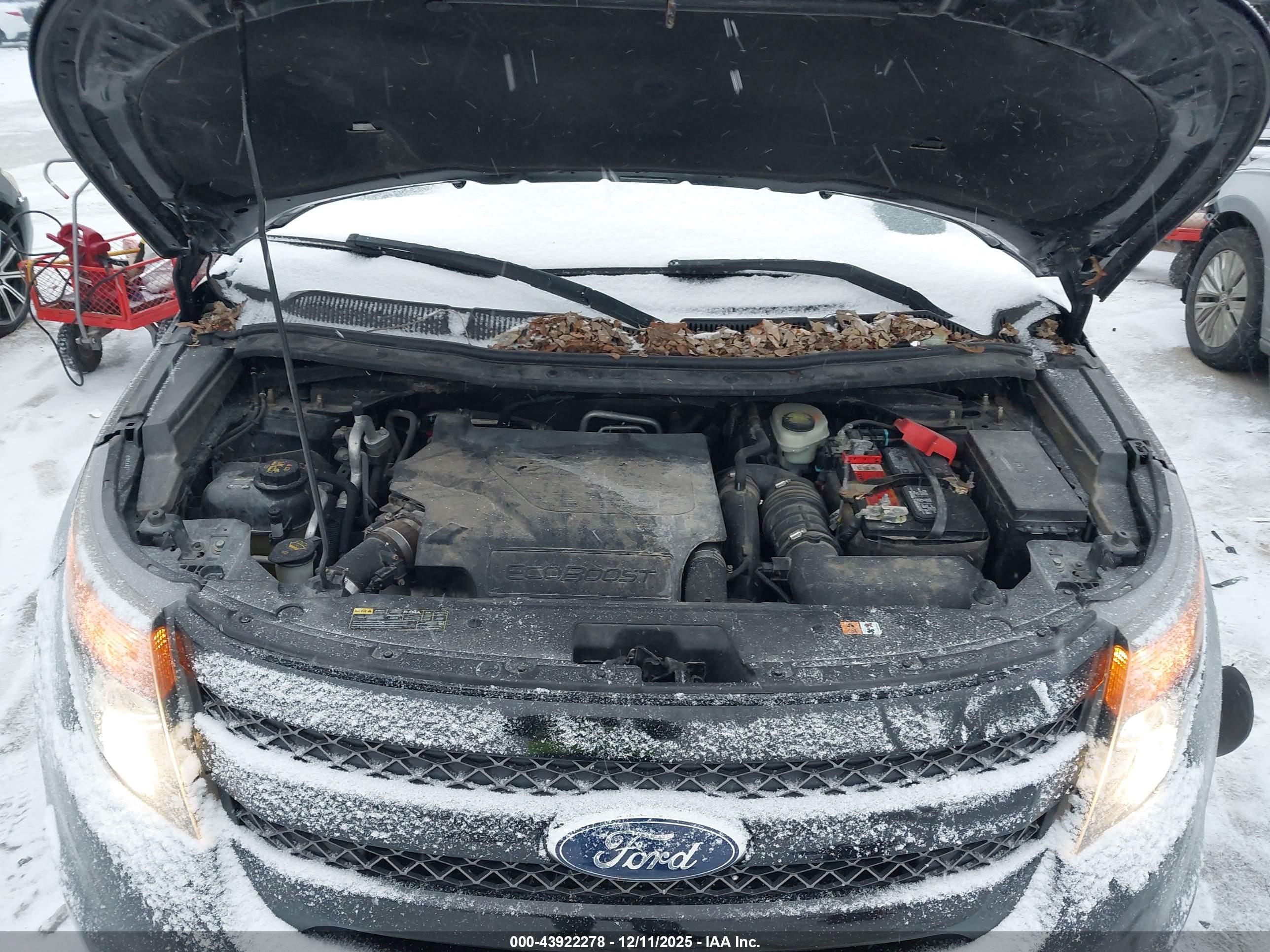 FORD EXPLORER image 10