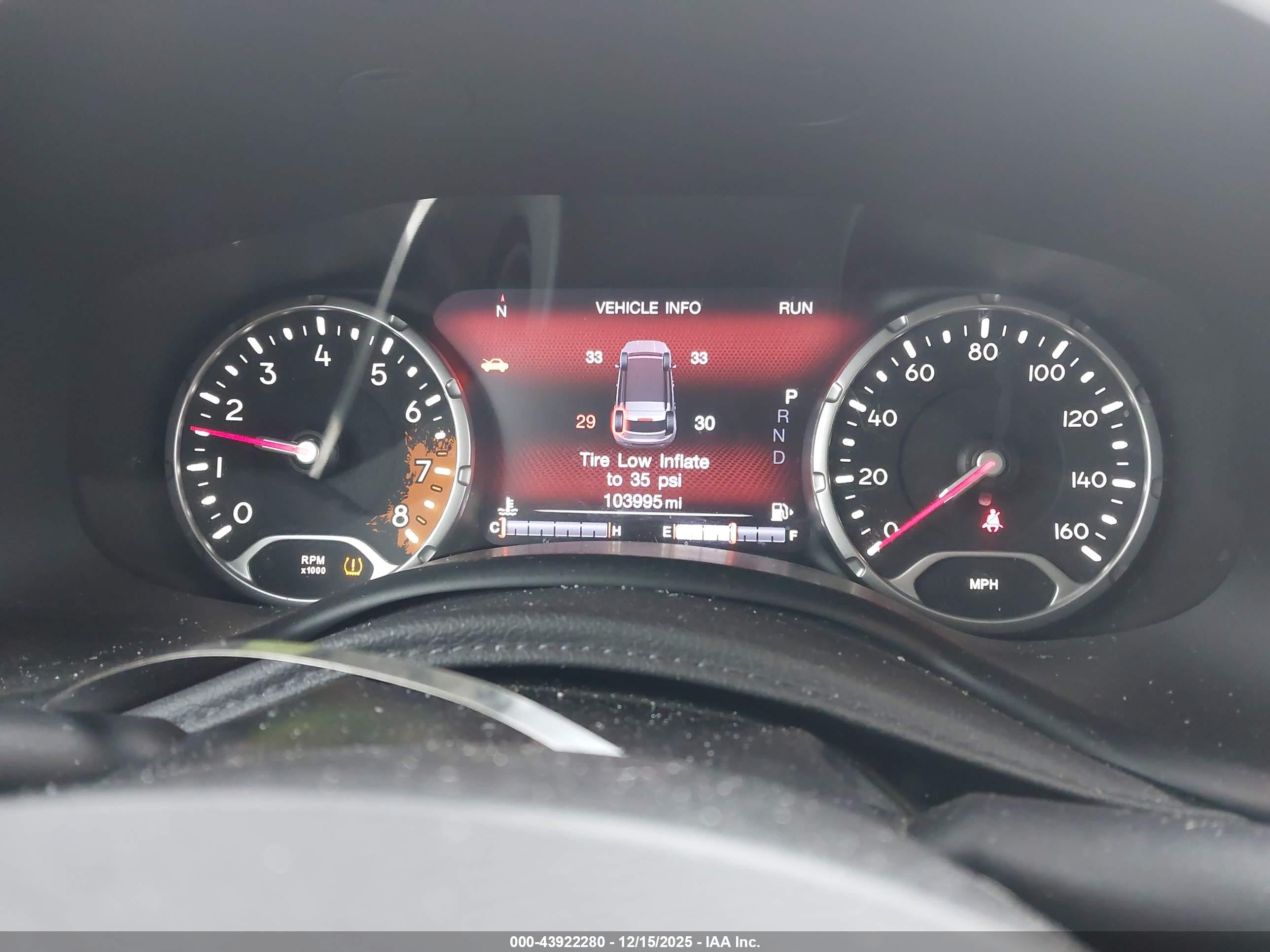 JEEP RENEGADE image 7