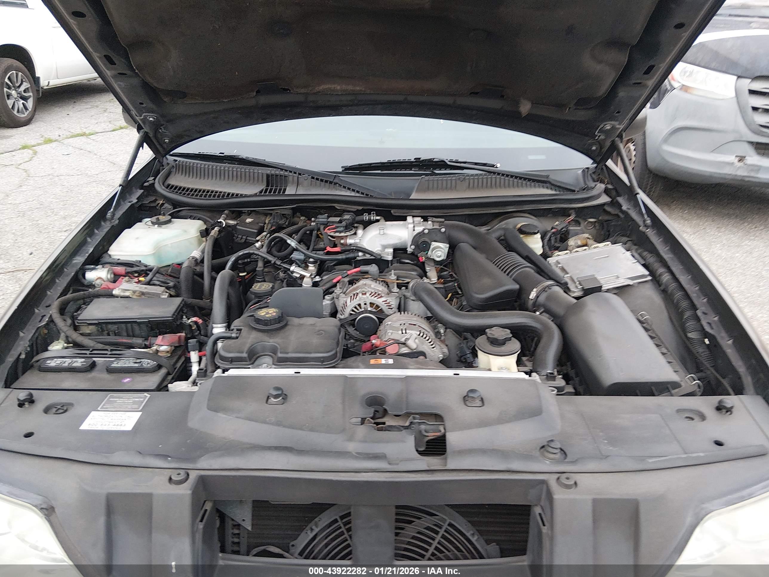 LINCOLN TOWN image 10