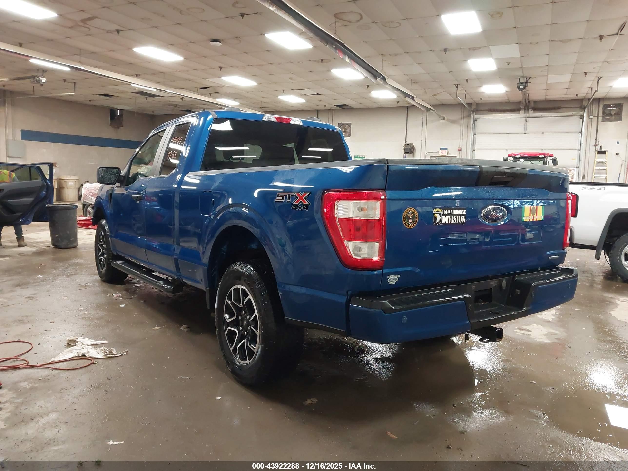 FORD F-150 image 3