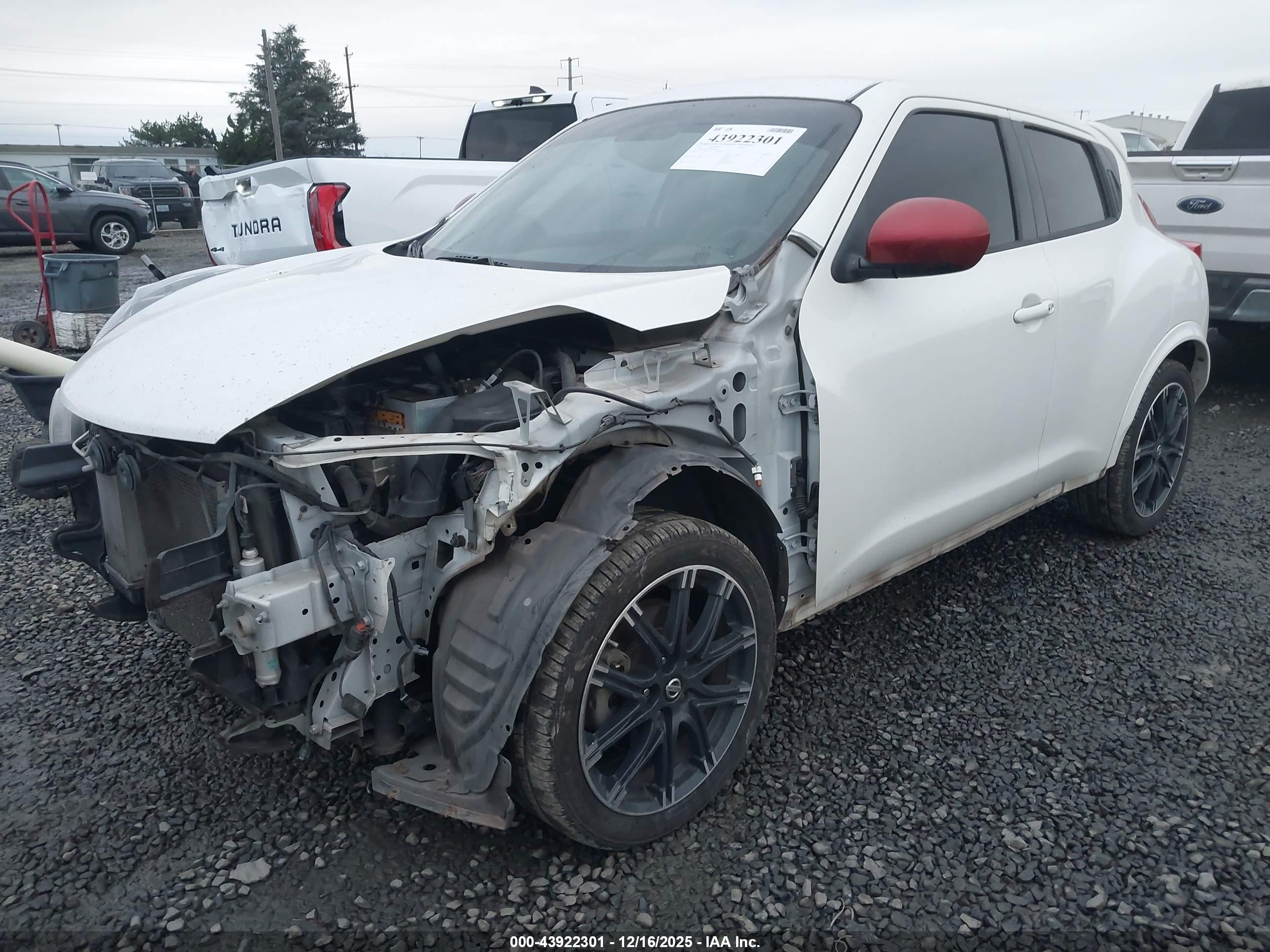 NISSAN JUKE image 2