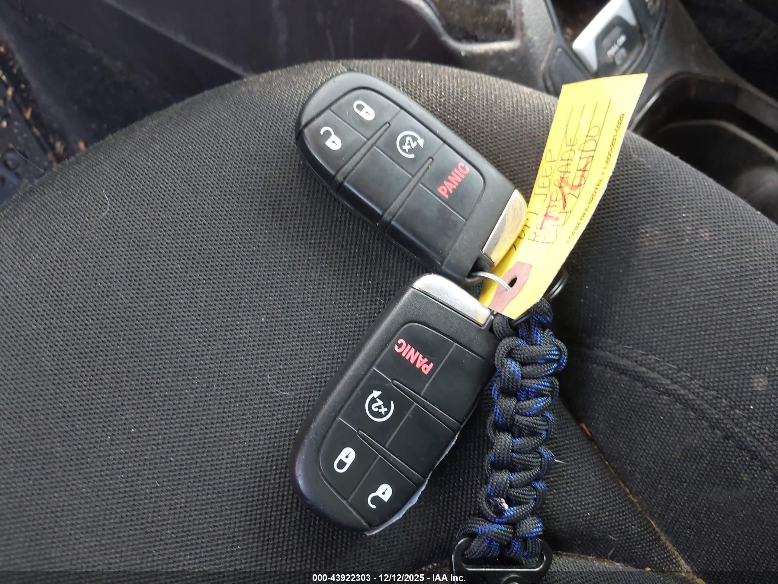 JEEP RENEGADE image 11