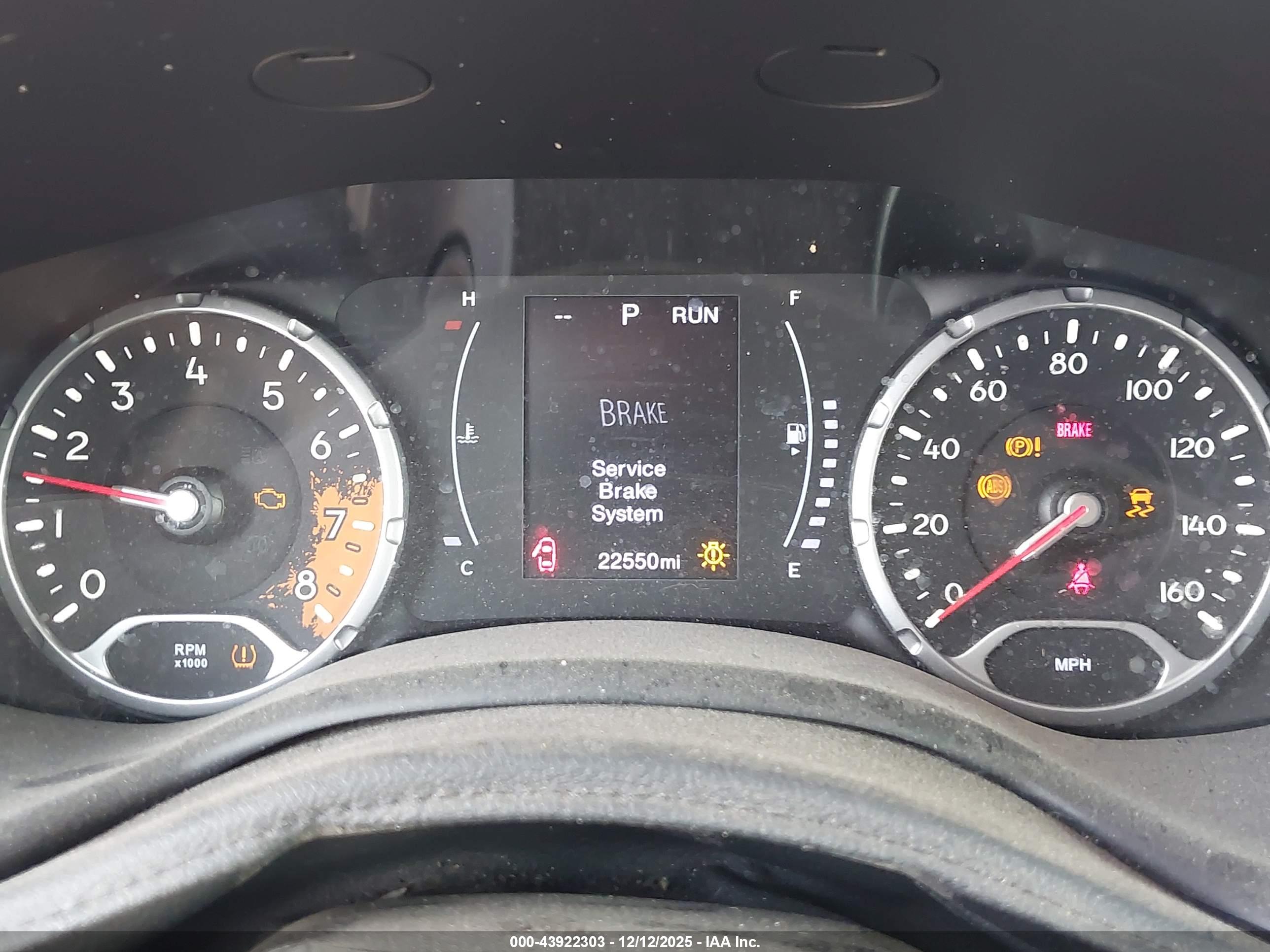 JEEP RENEGADE image 7