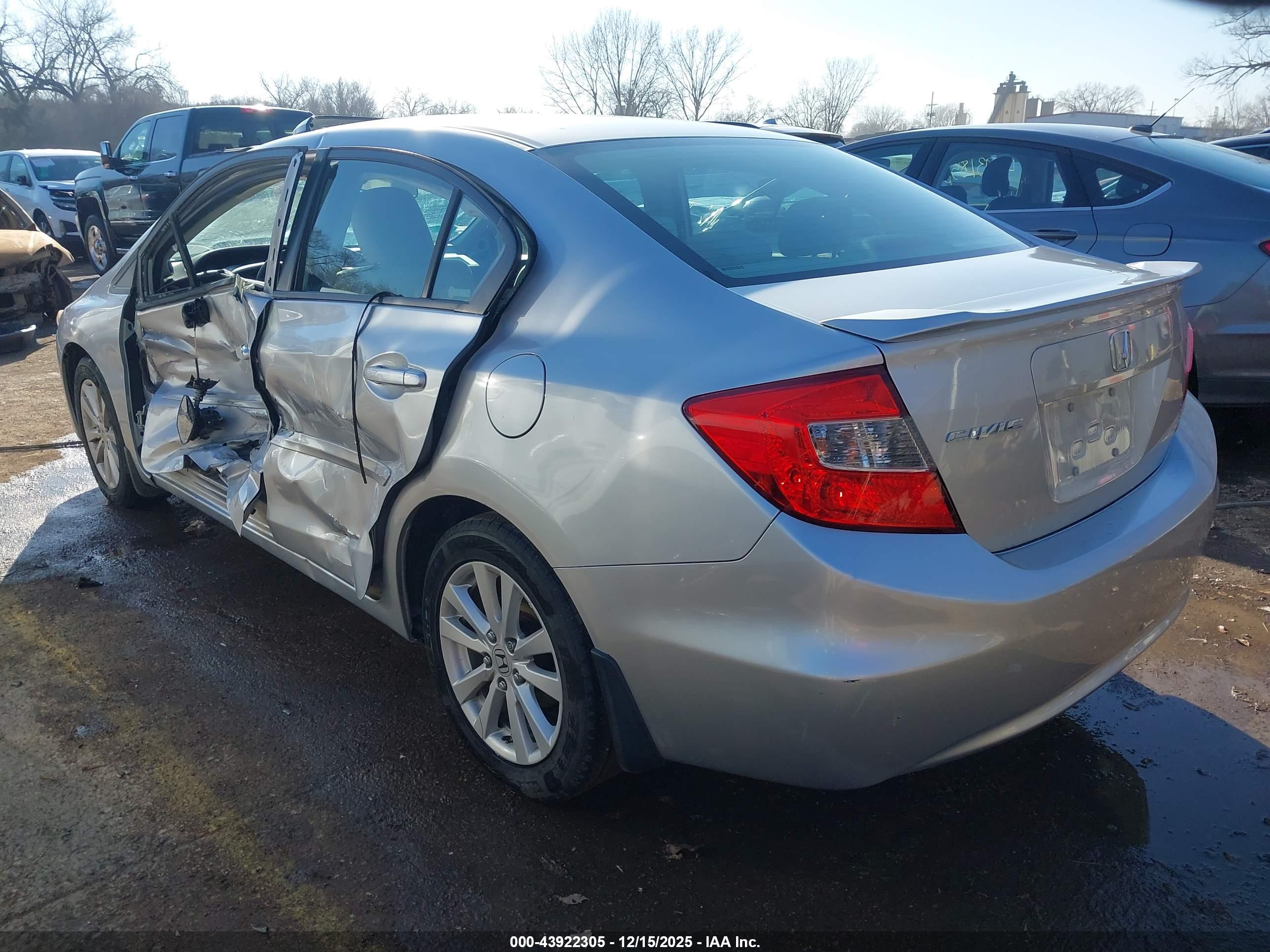 HONDA CIVIC image 3