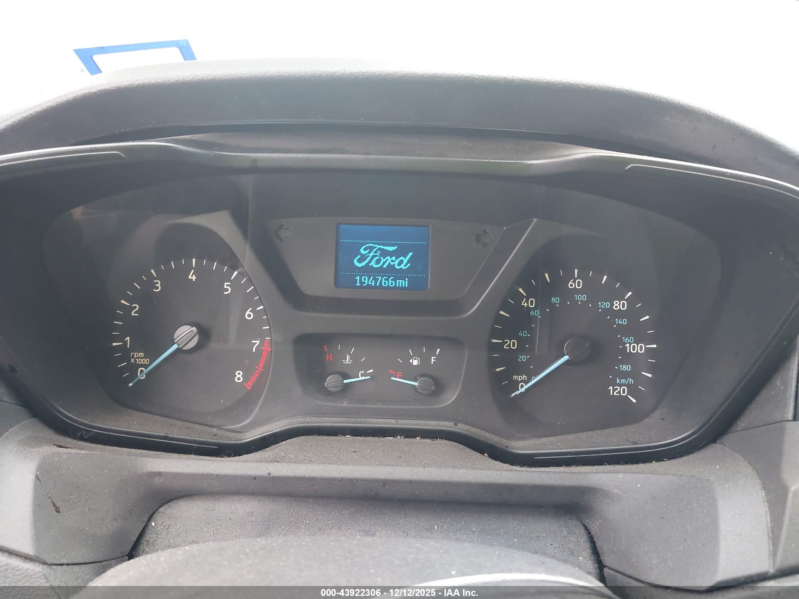 FORD TRANSIT-250 image 7
