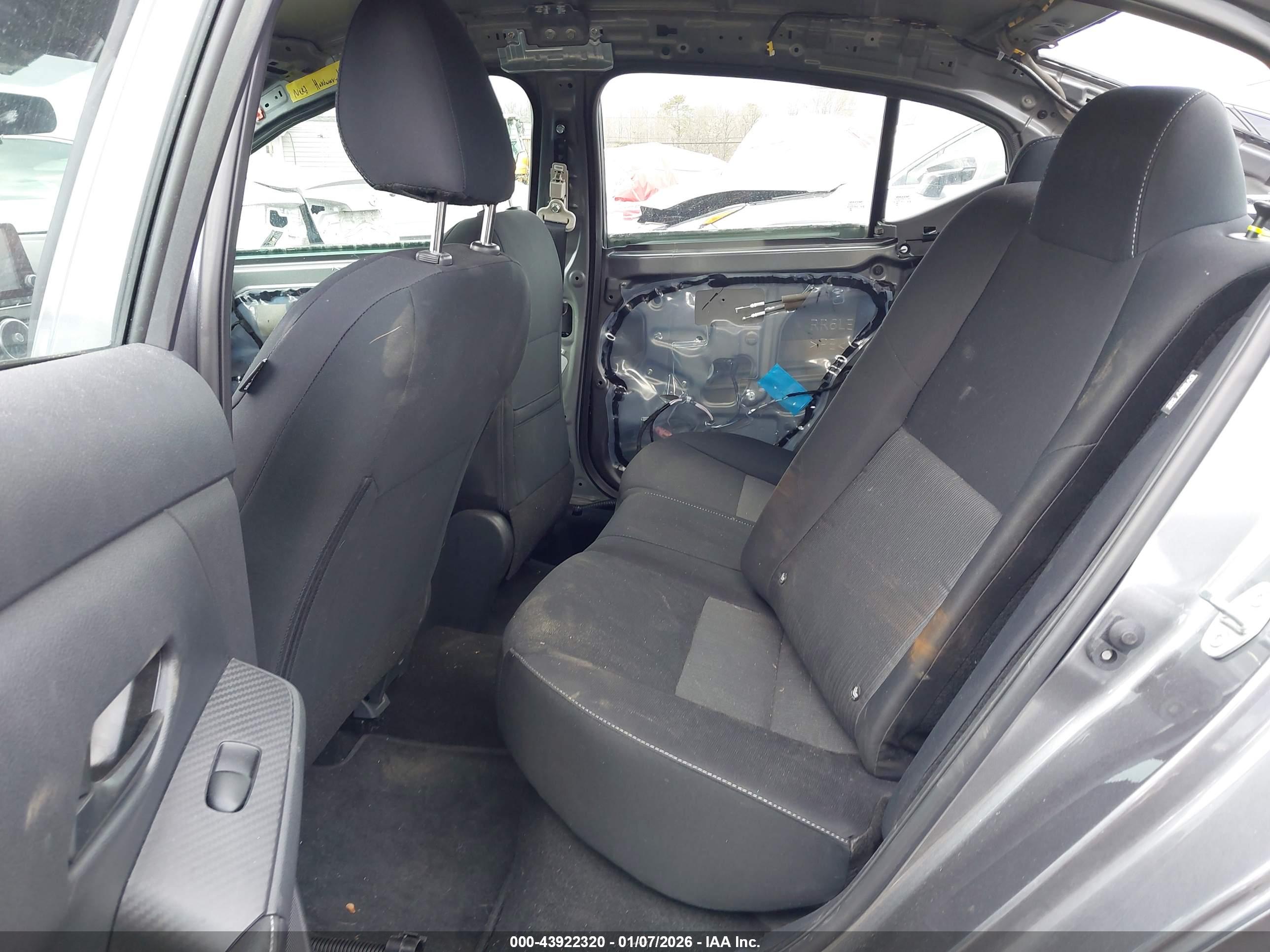NISSAN SENTRA image 8