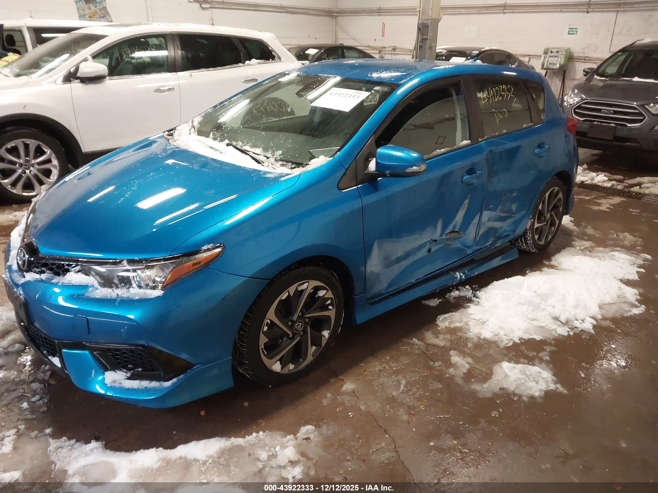 TOYOTA COROLLA image 2