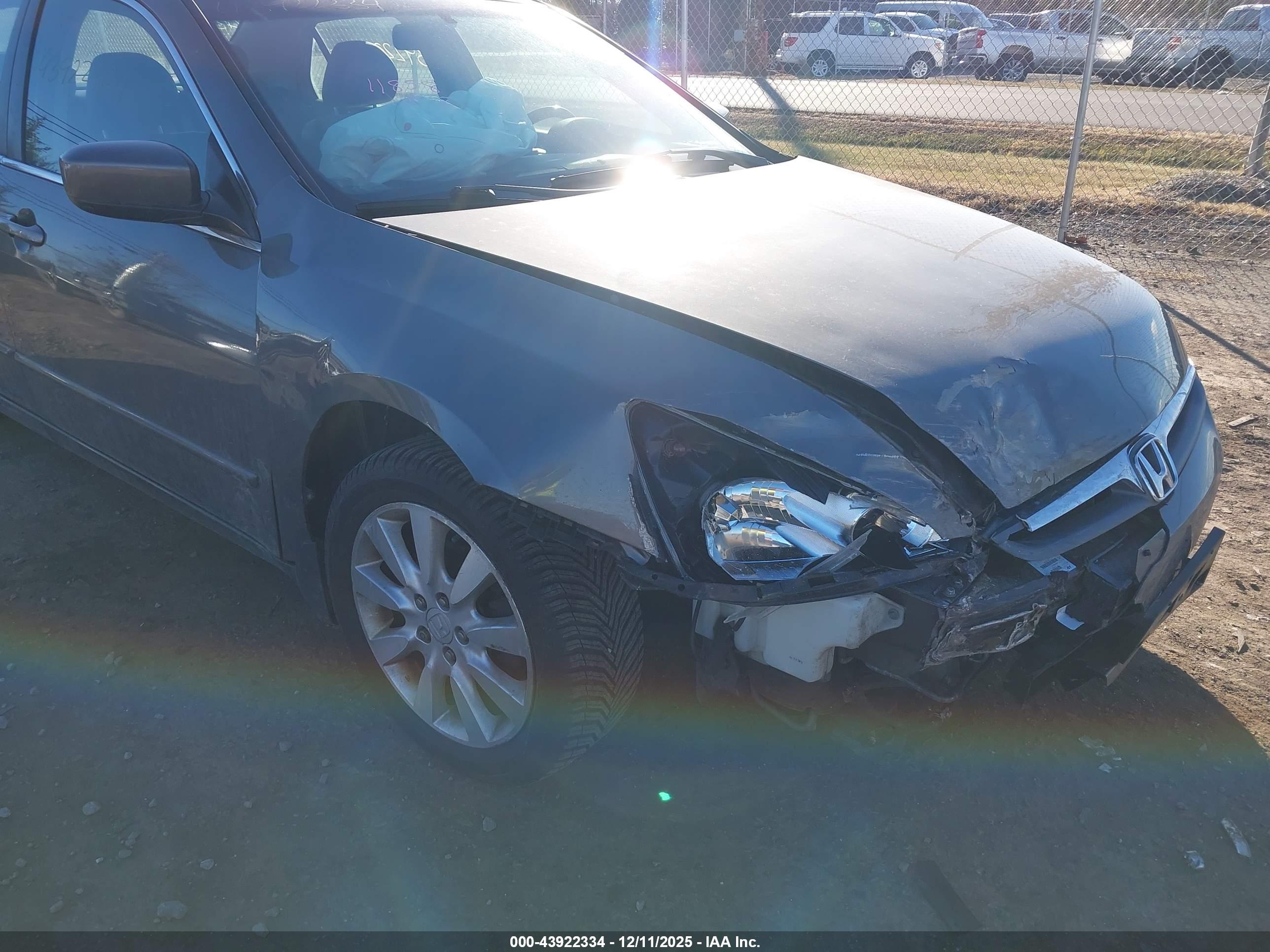 HONDA ACCORD image 6