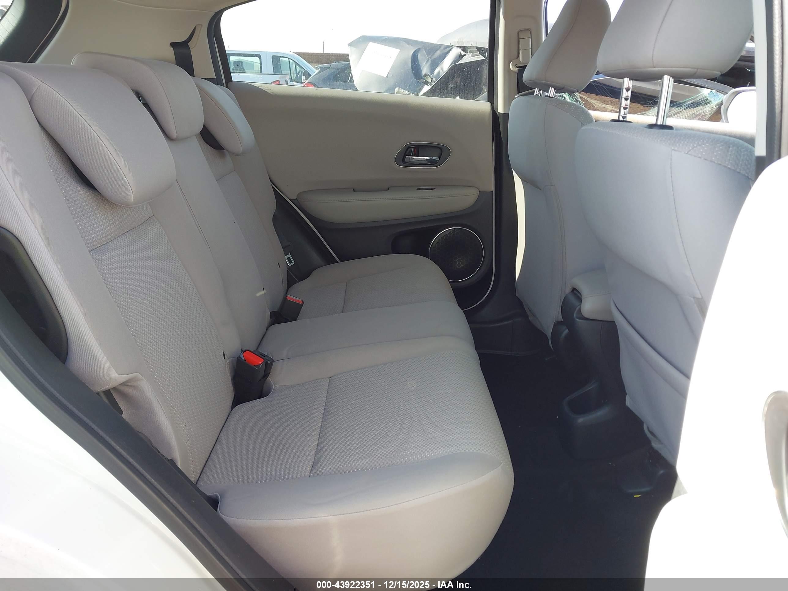 HONDA HR-V image 8