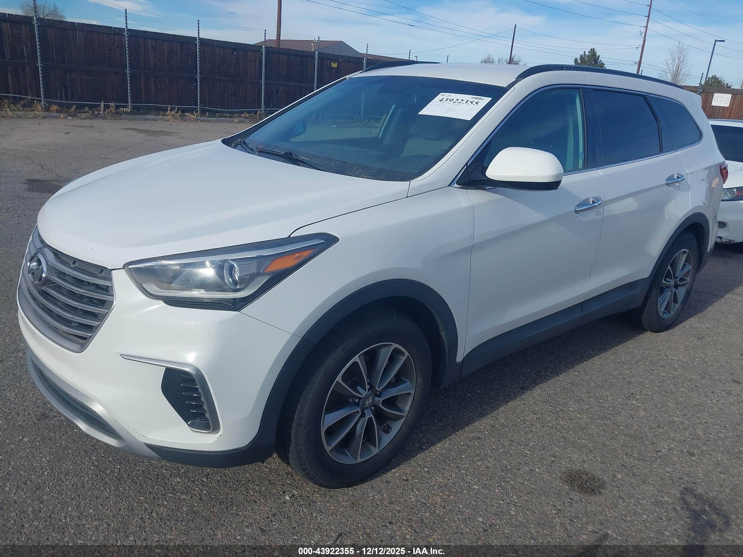 HYUNDAI SANTA image 2