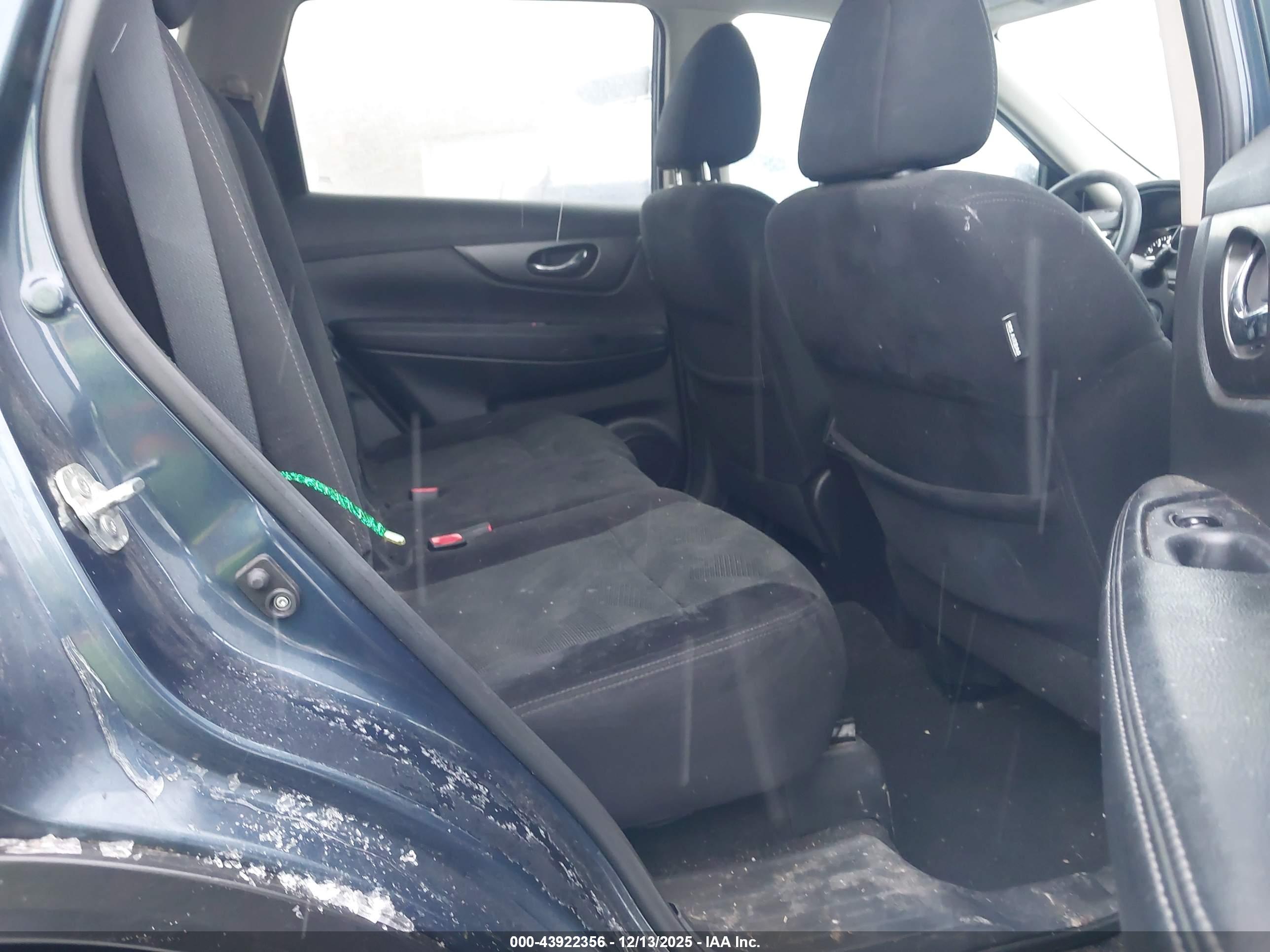 NISSAN ROGUE image 8