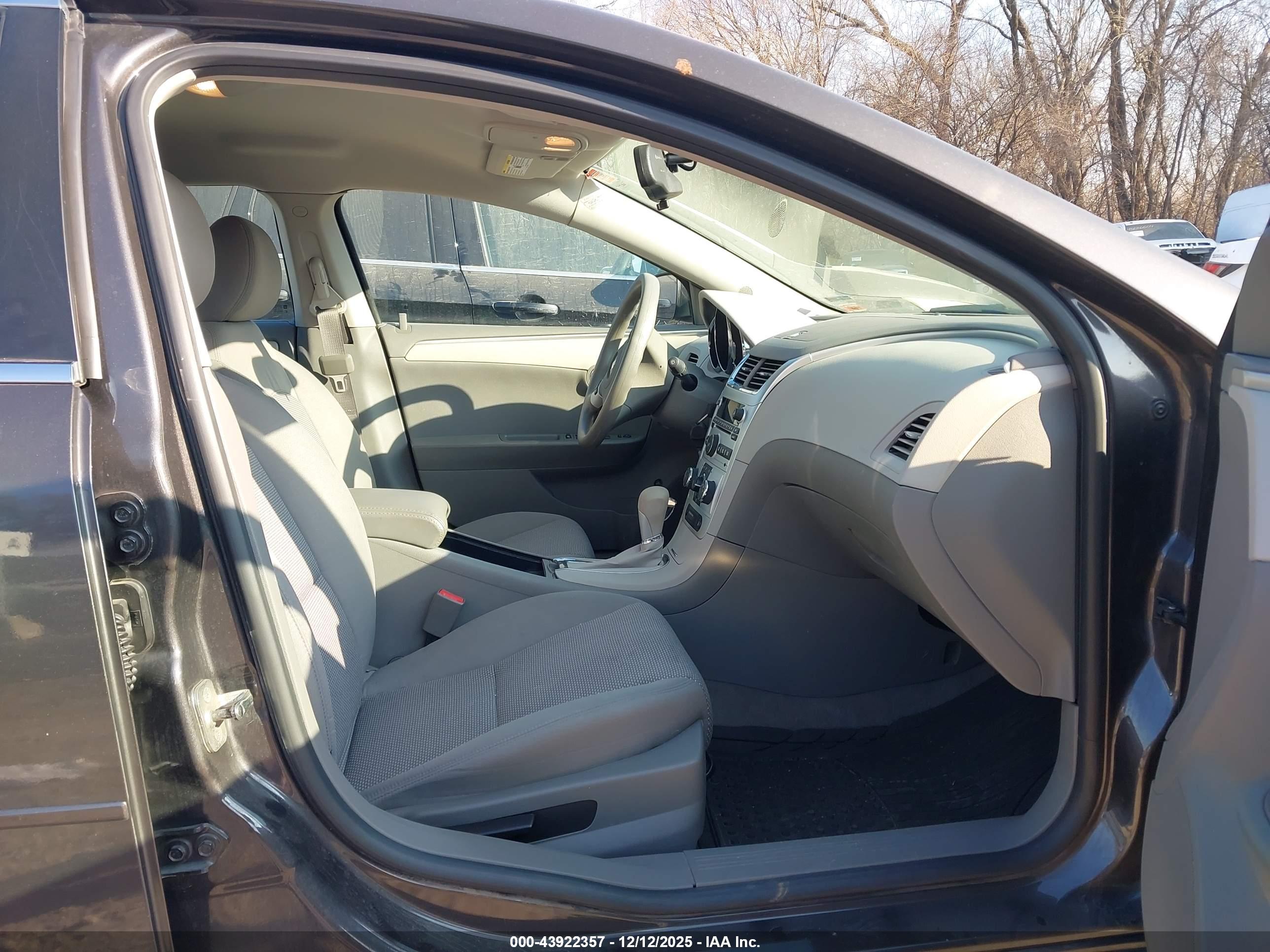 CHEVROLET MALIBU image 5