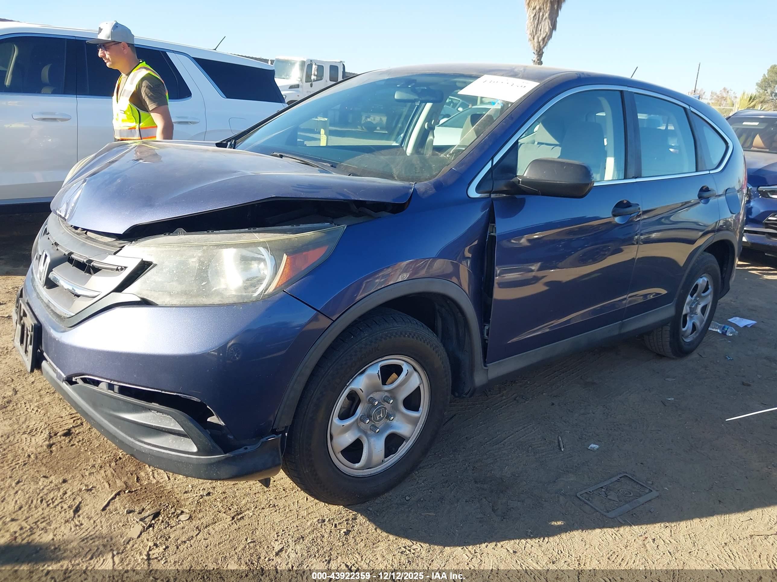HONDA CR-V image 2
