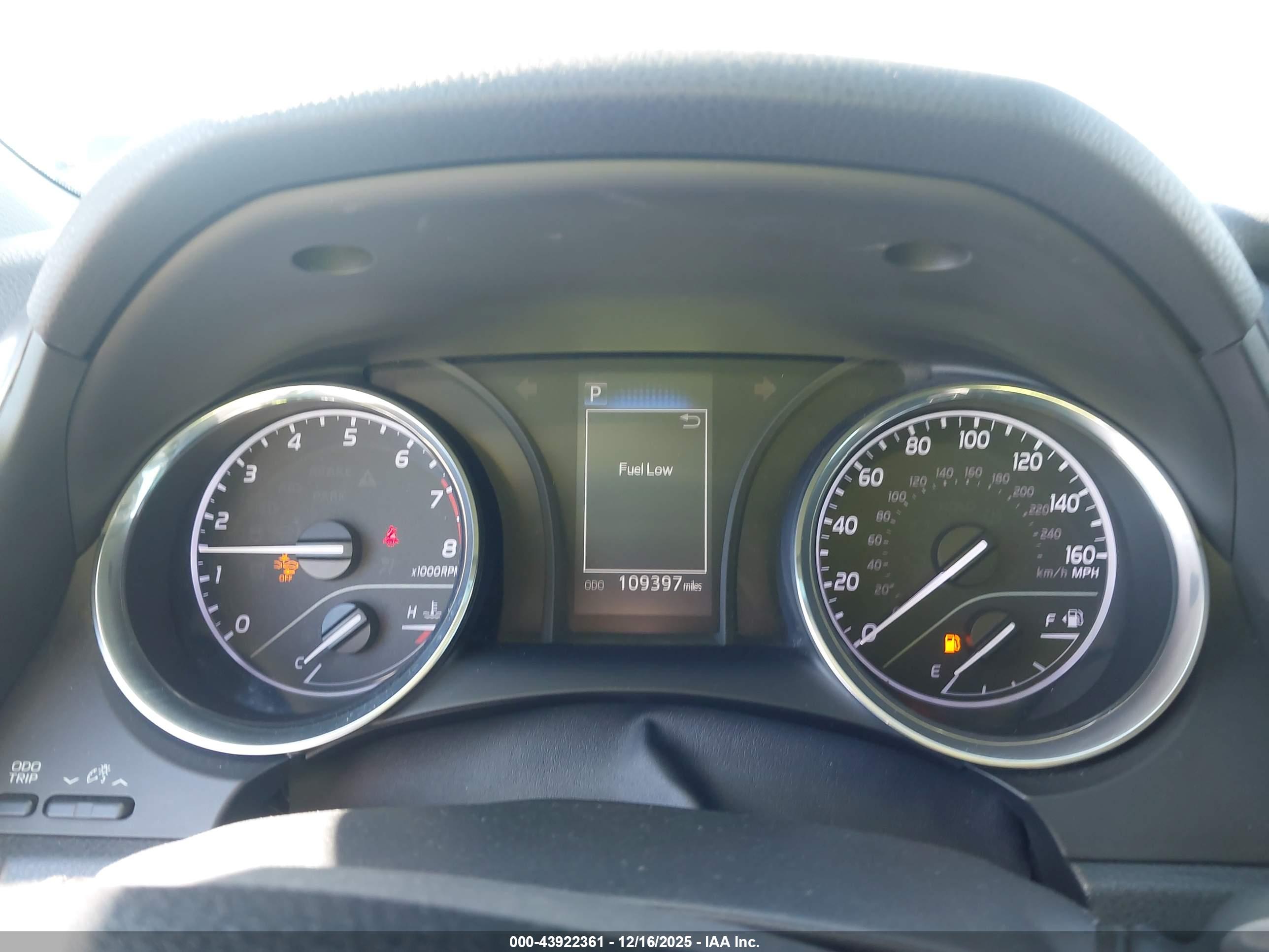 TOYOTA CAMRY image 7