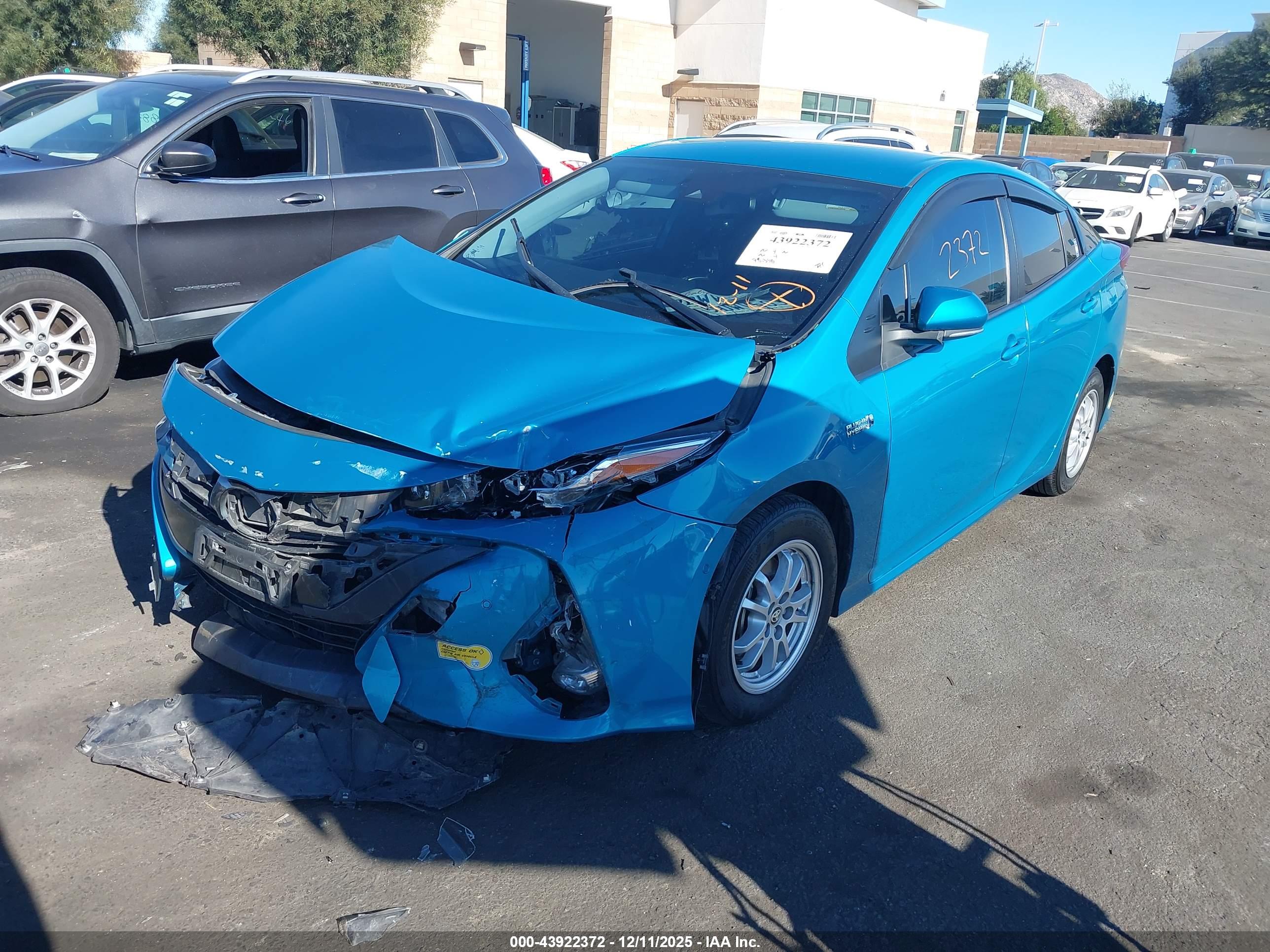 TOYOTA PRIUS image 2
