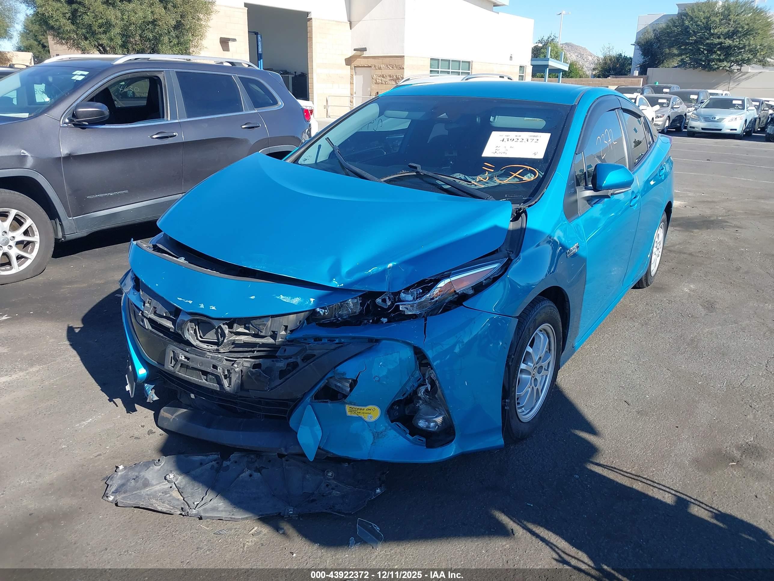 TOYOTA PRIUS image 6