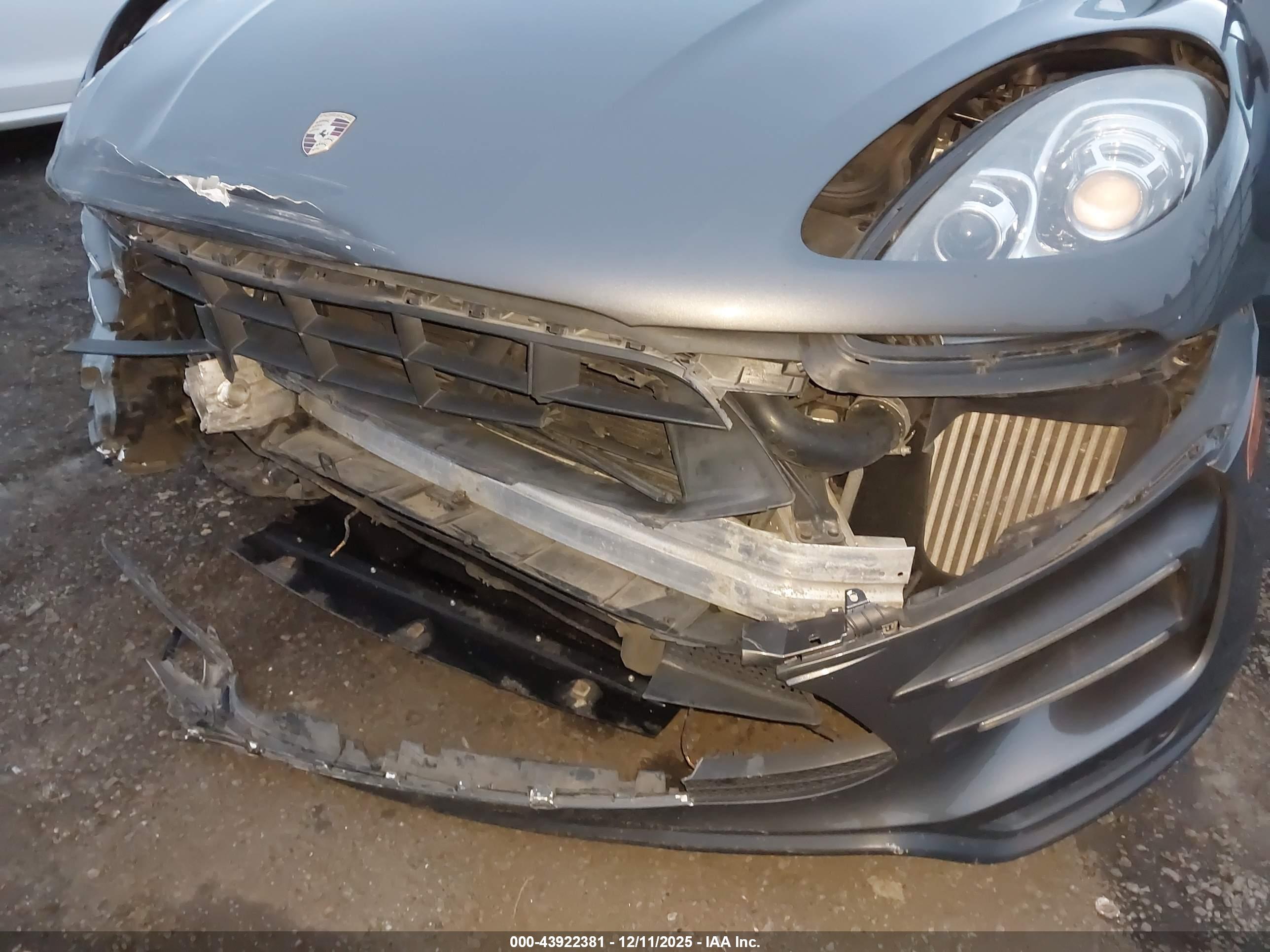 PORSCHE MACAN image 6
