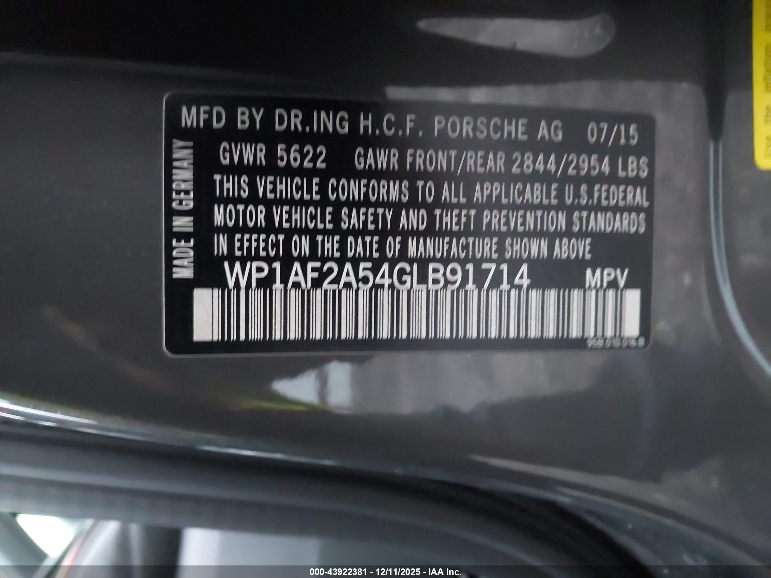 PORSCHE MACAN image 9