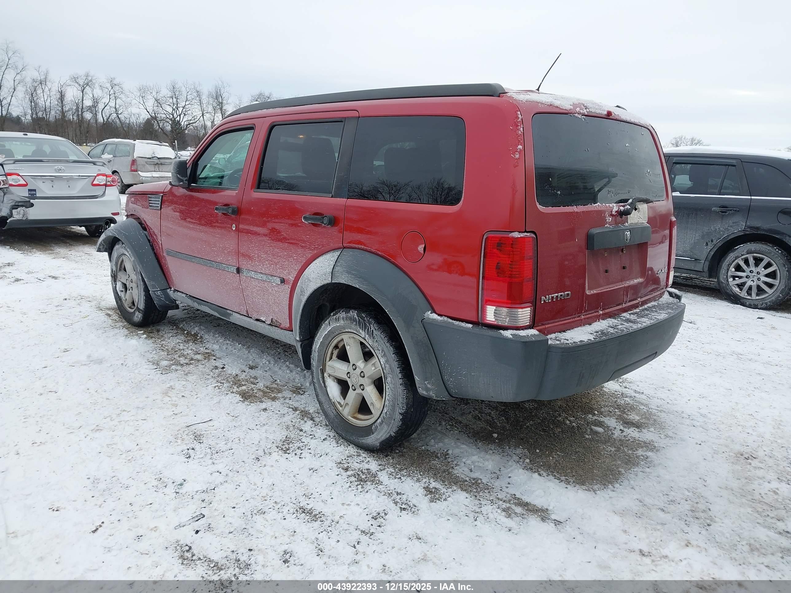 DODGE NITRO image 3