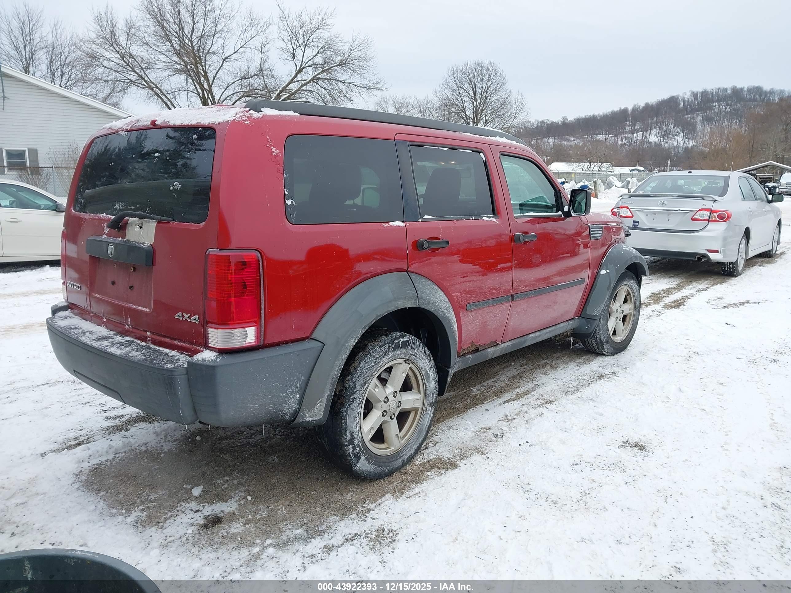 DODGE NITRO image 4